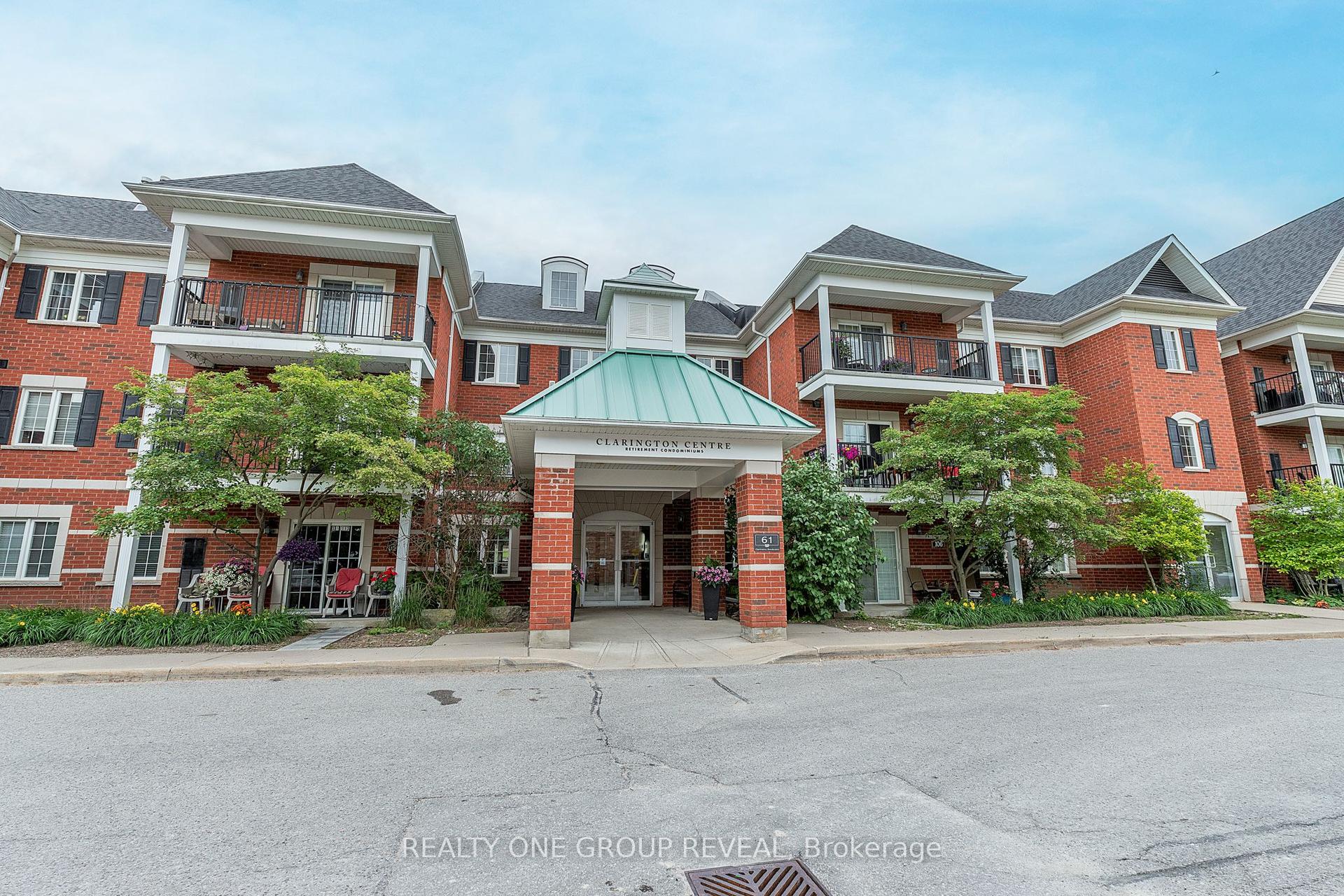 61 Clarington Boulevard 212 #212 — photo 1