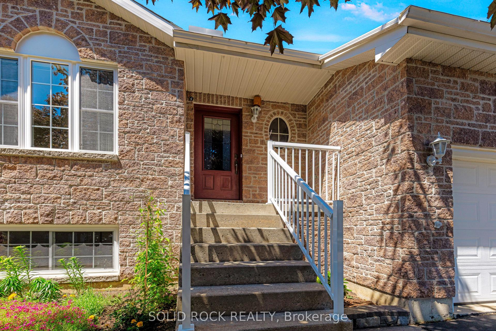 26 Regency Place, Brockville — Detached for sale, photo 1