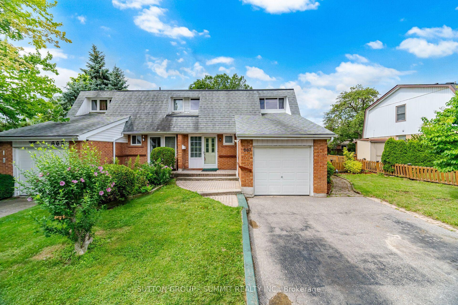 667 Green Meadow Crescent, Mississauga — Semi-Detached for sale, photo 1
