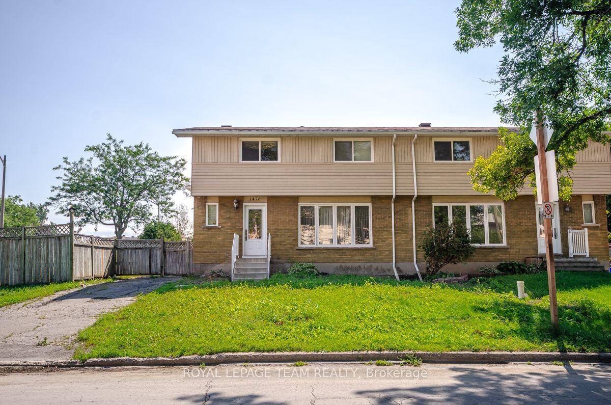 1476 Claymor Avenue, Mooneys Bay - Carleton Heights and Area — Semi-Detached for lease, photo 1