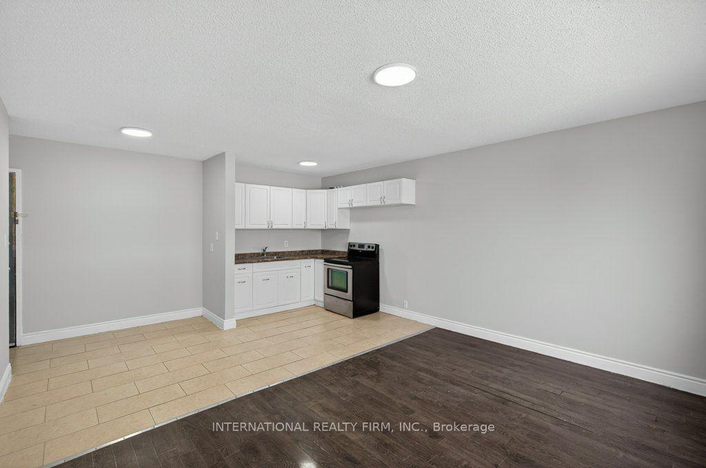 295 Melvin Avenue 303 #303 — photo 1