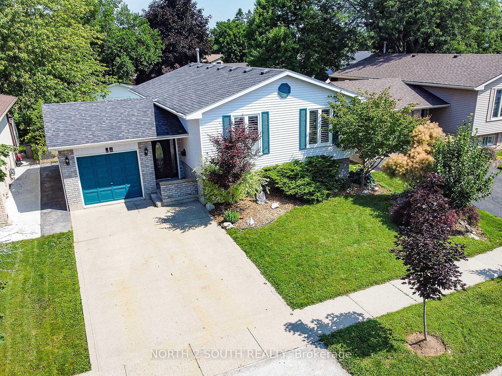 10 Latzer Crescent, Brantford — Detached for sale, photo 1