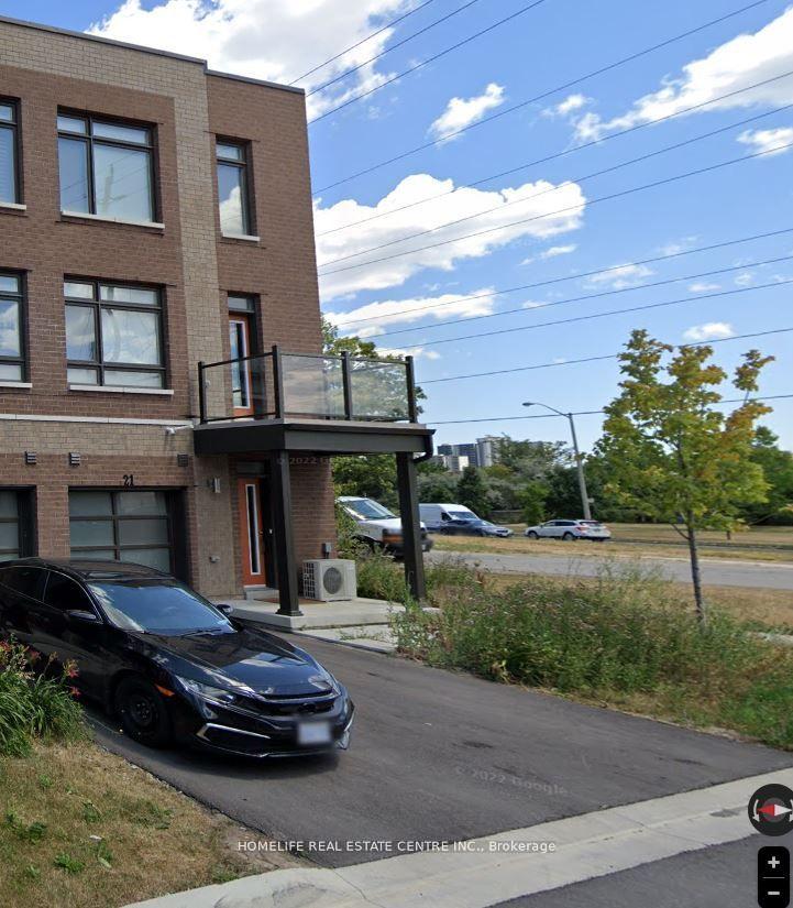 21 Beliveau Street — photo 1