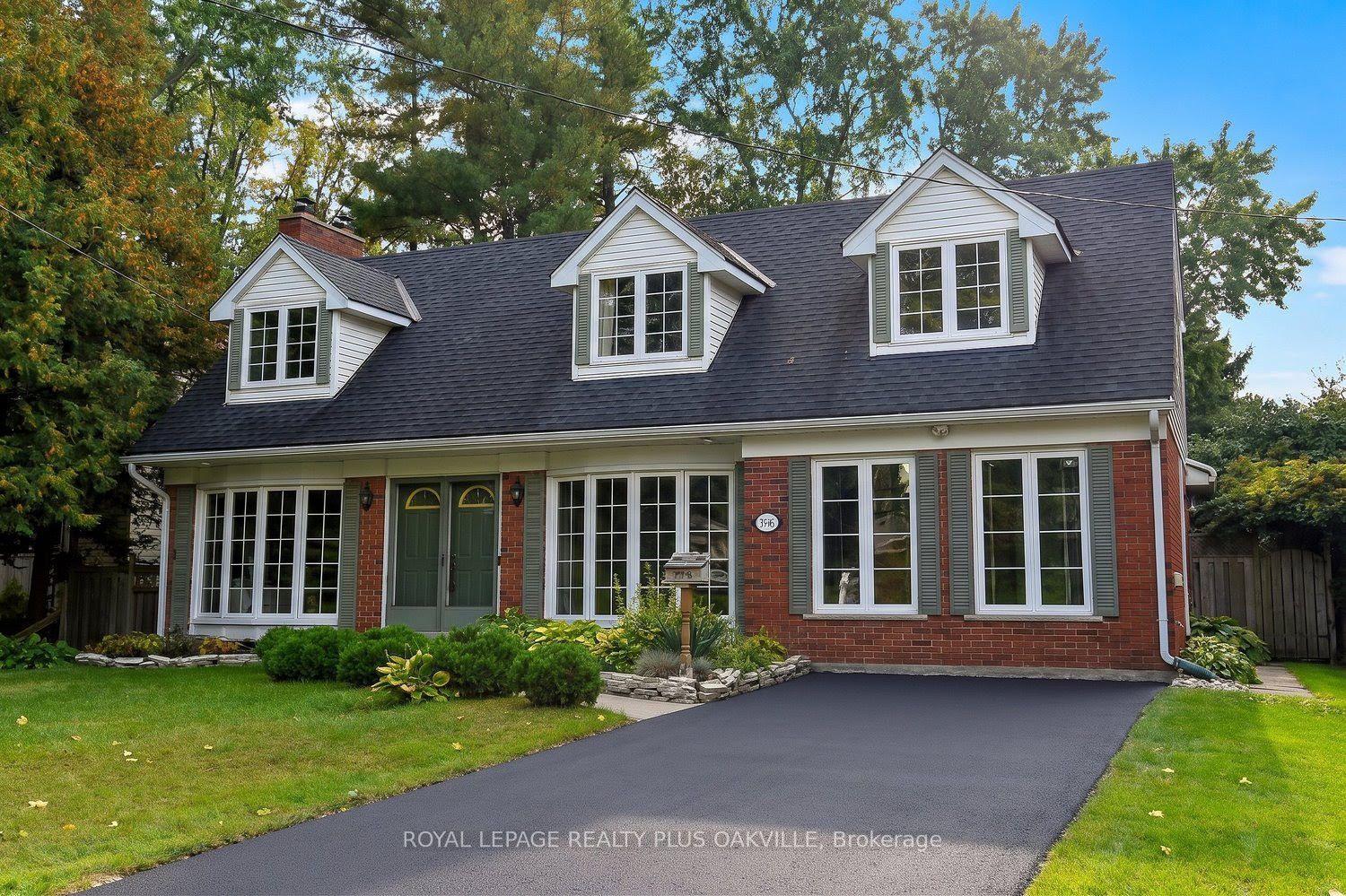 274 Belvenia Road, Burlington — Detached for sale, photo 1