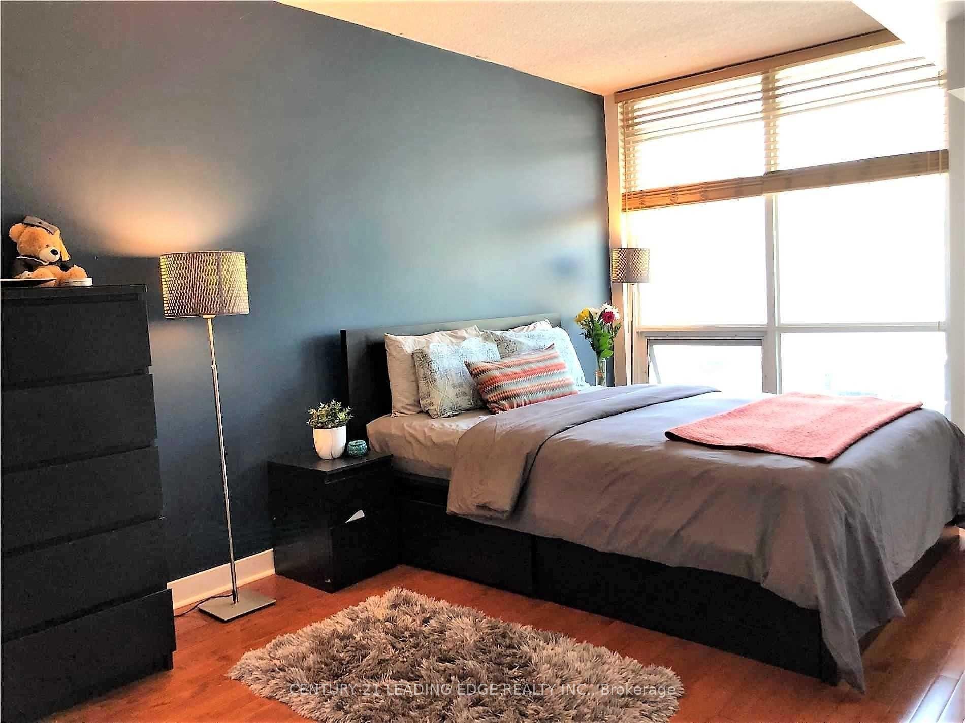 11 Brunel Court 201 #201, Toronto — Condo for sale, photo 1