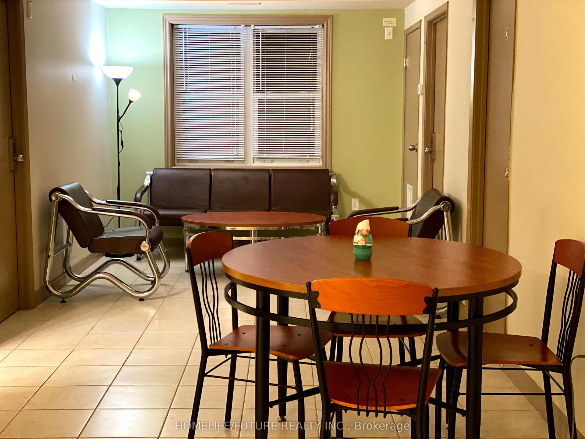 271 Lester Street 402 #402, Waterloo — Condo for lease, photo 1