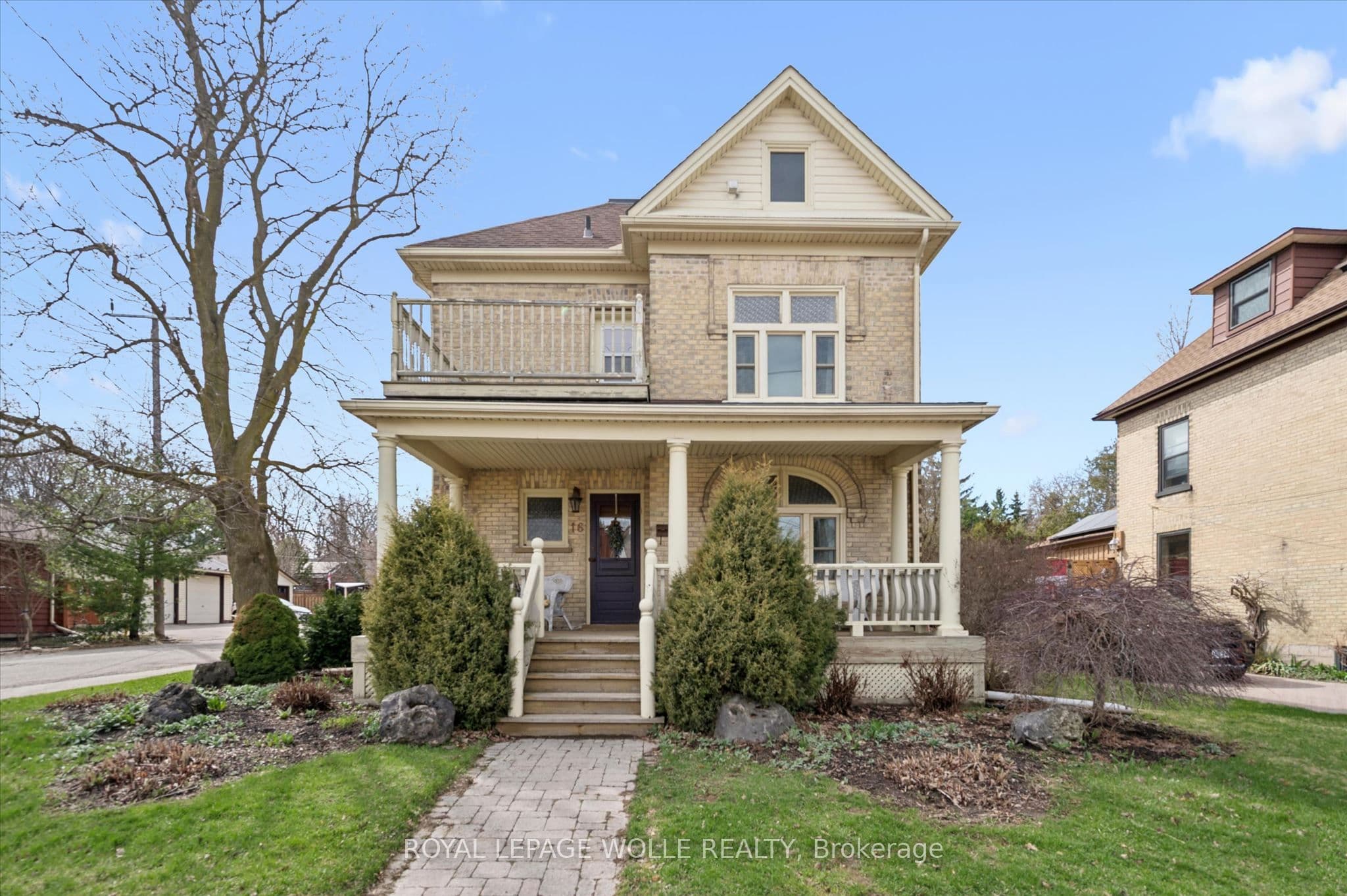 16 Hampton Street — photo 1