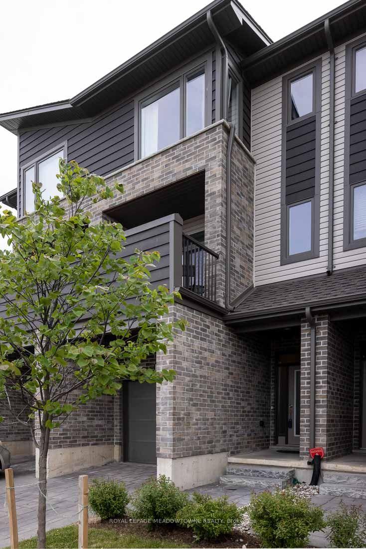 2144 Meadowgate Boulevard — photo 1
