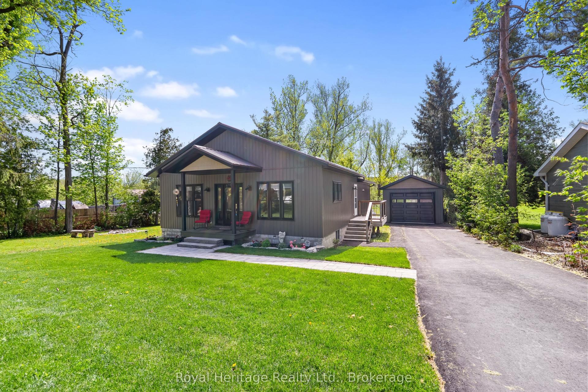 35 Leslie Frost Lane, Kawartha Lakes — Detached for sale, photo 1