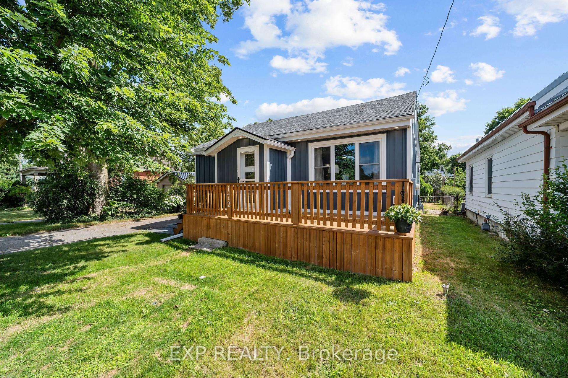 172 East Street, London East — Detached for sale, photo 1