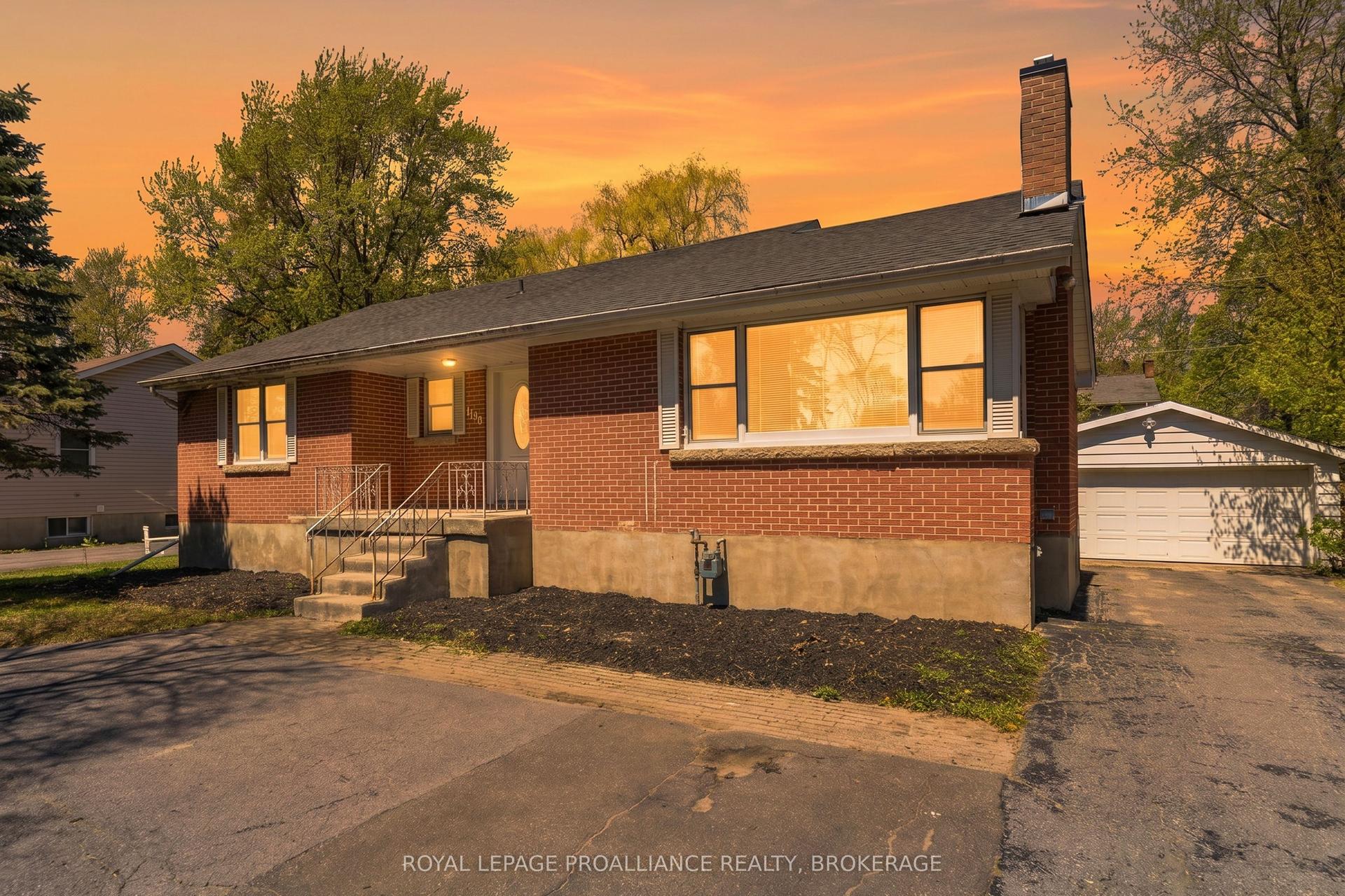 1101 Johnson Street — photo 1