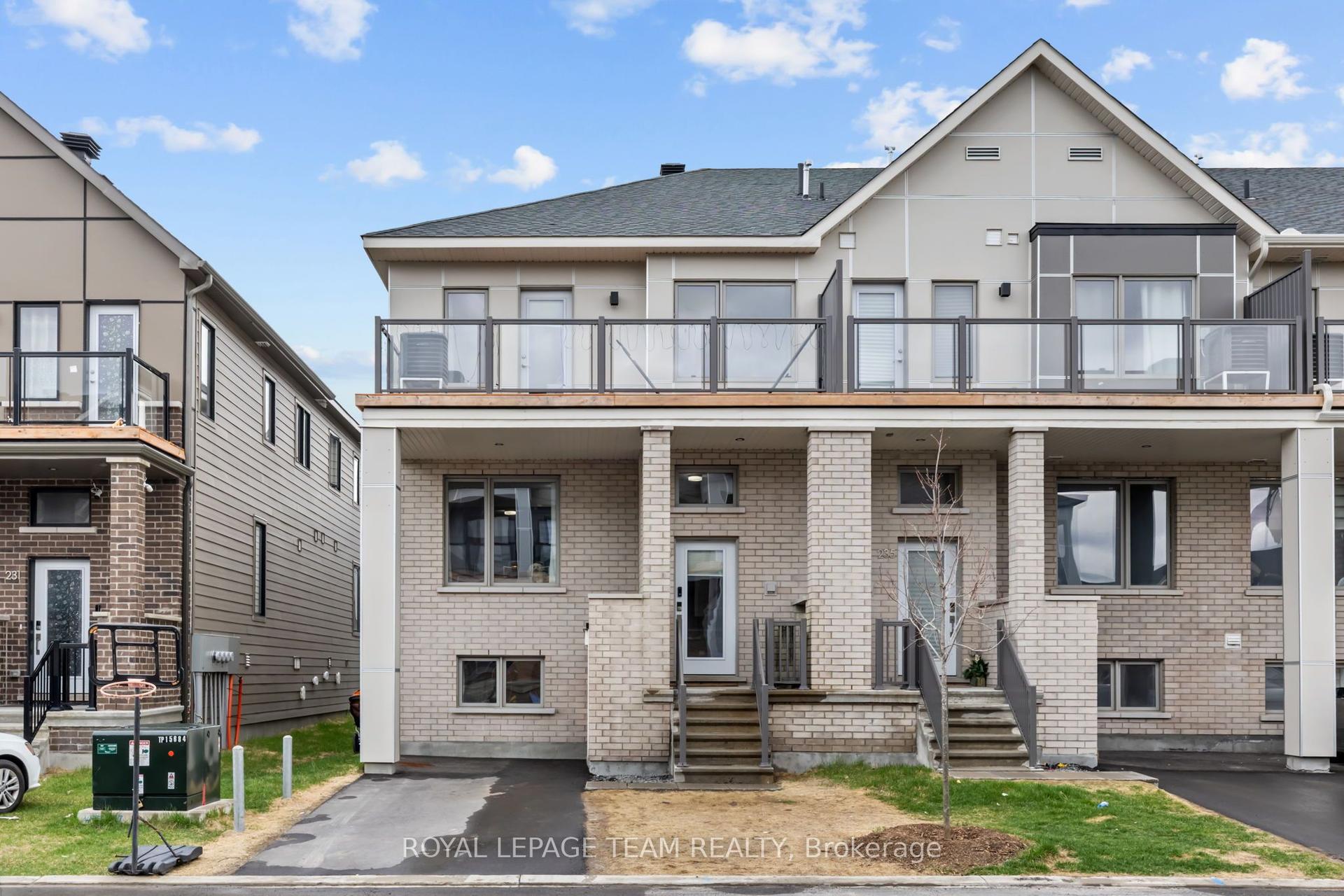 233 Speckled Alder Row — photo 1