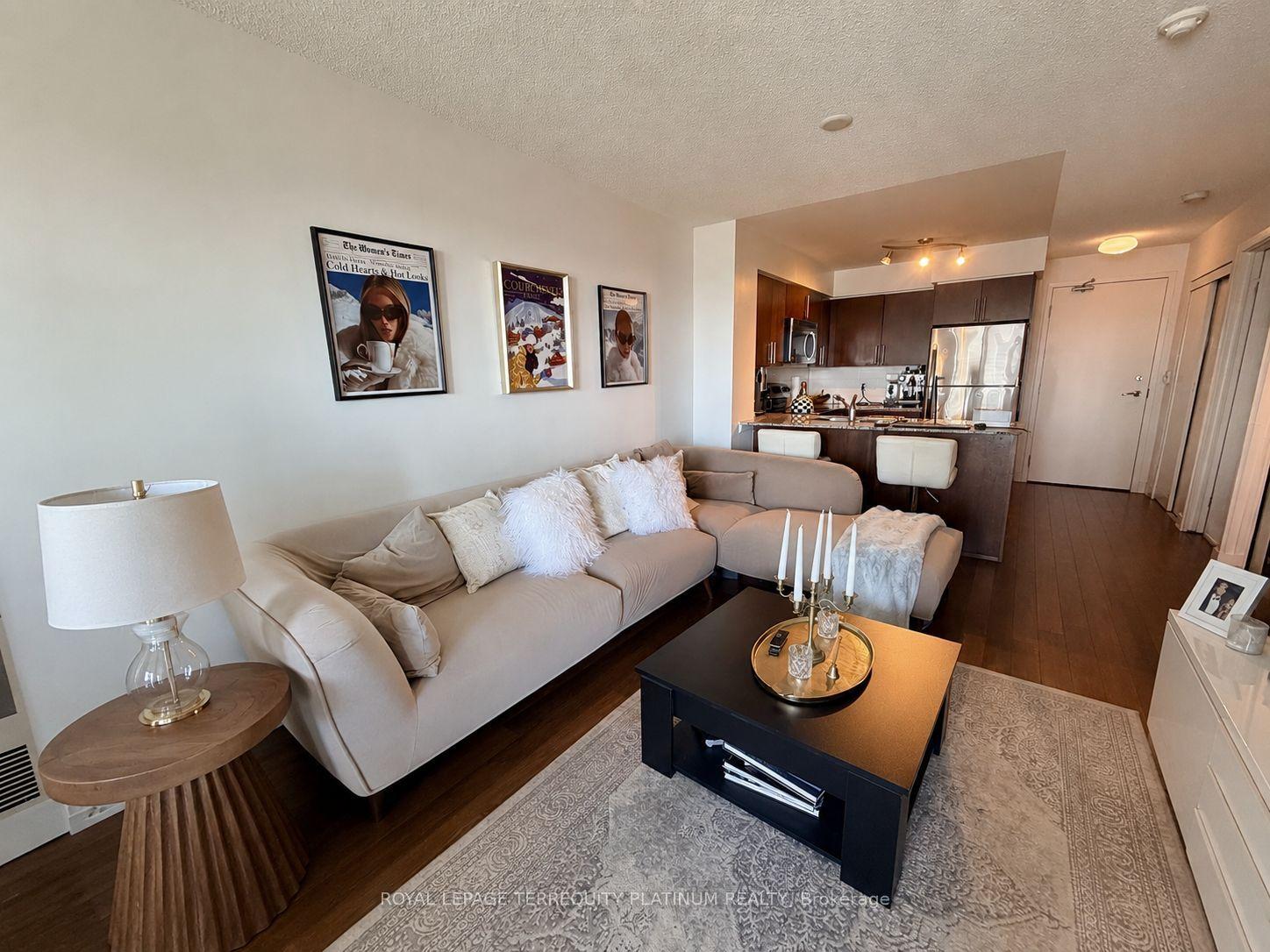 2191 Yonge Street 2703 #2703 — photo 1