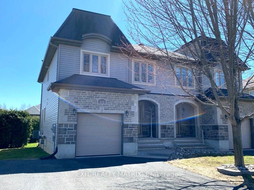 111 Brunet Street — photo 1