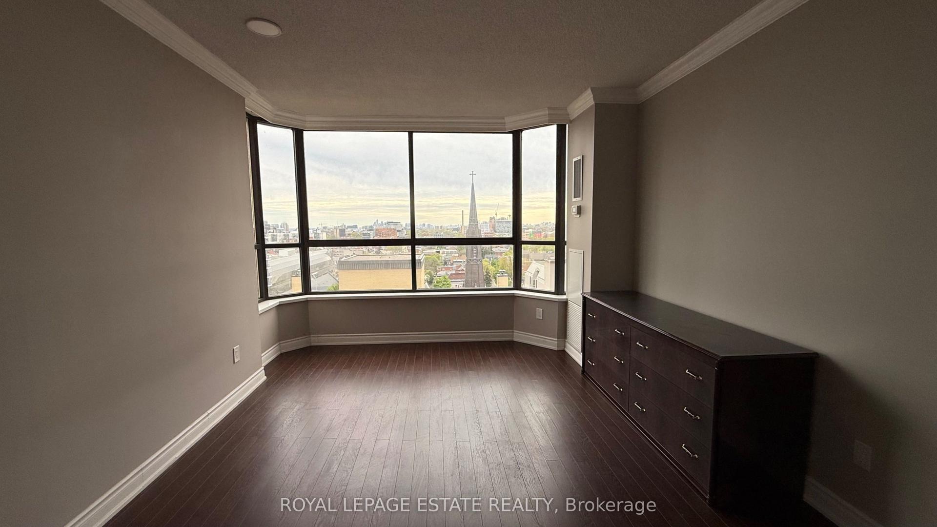 280 Simcoe Street Ph3 #Ph3 — photo 1