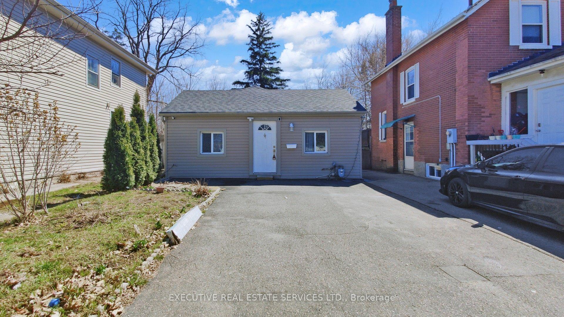89 John Street, Brampton — Detached for sale, photo 1
