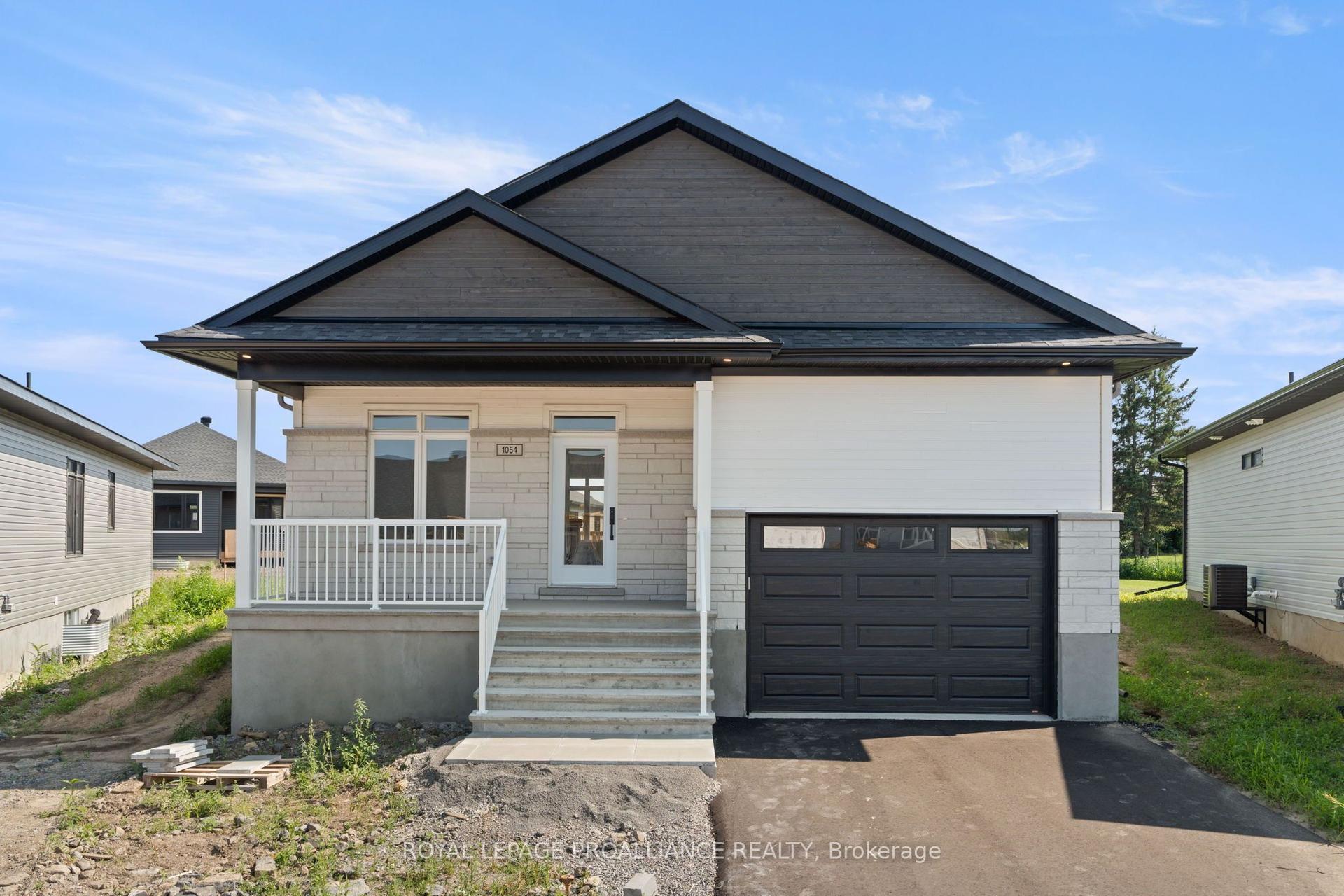 1054 Turner Drive, Brockville — Detached for sale, photo 1