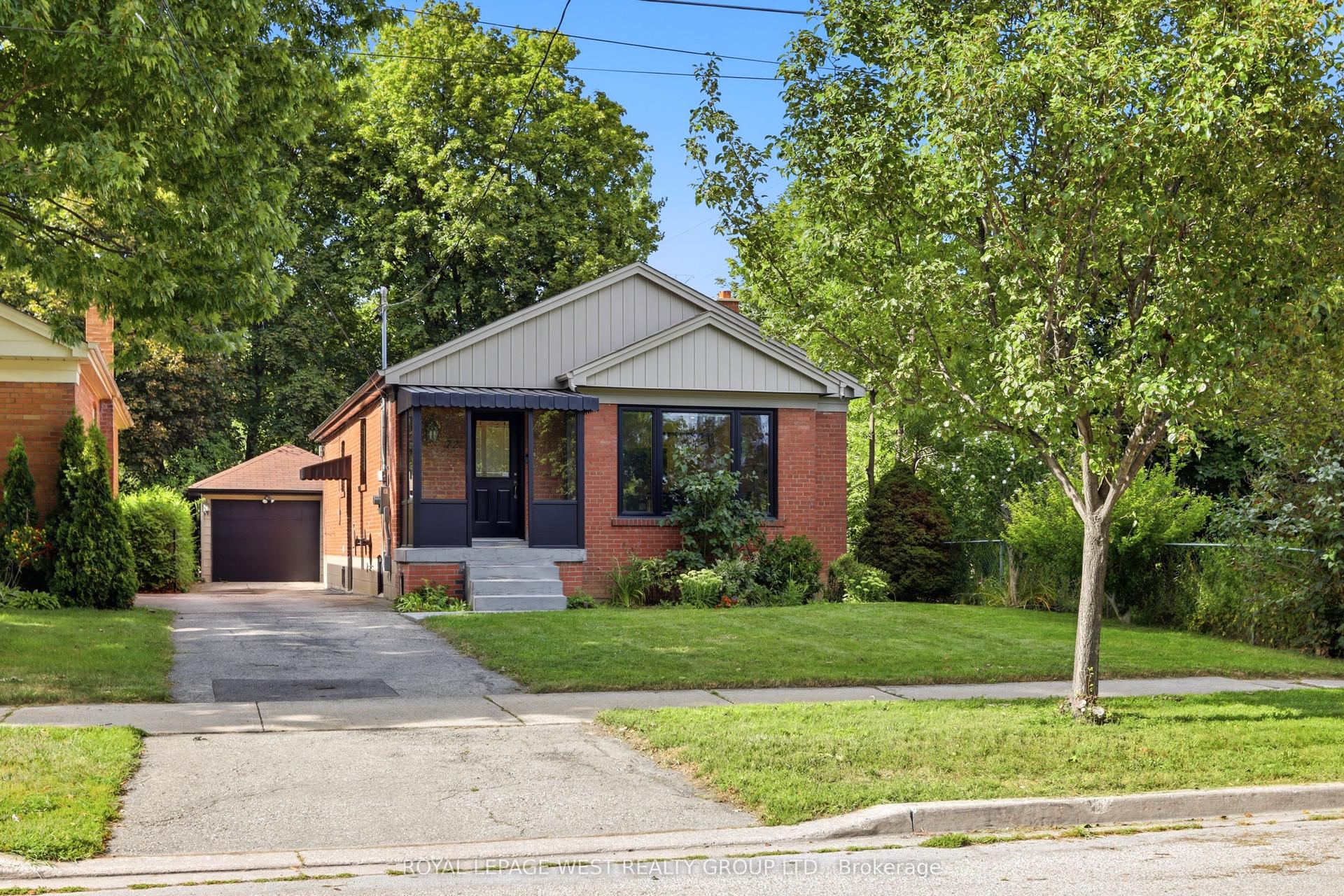 72 Mervyn Avenue, Toronto — Detached for sale, photo 1