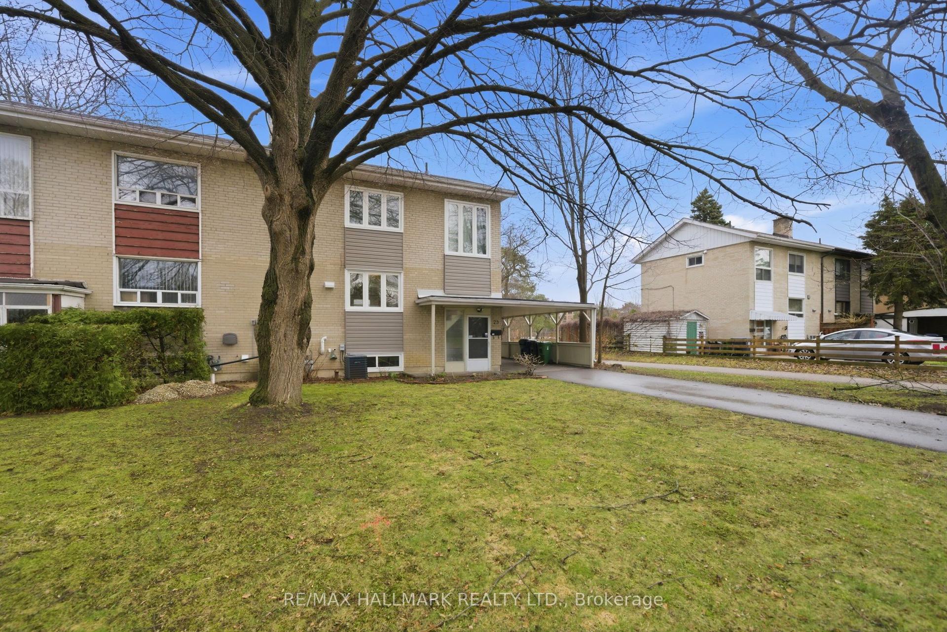 28 Langbourne Place — photo 1