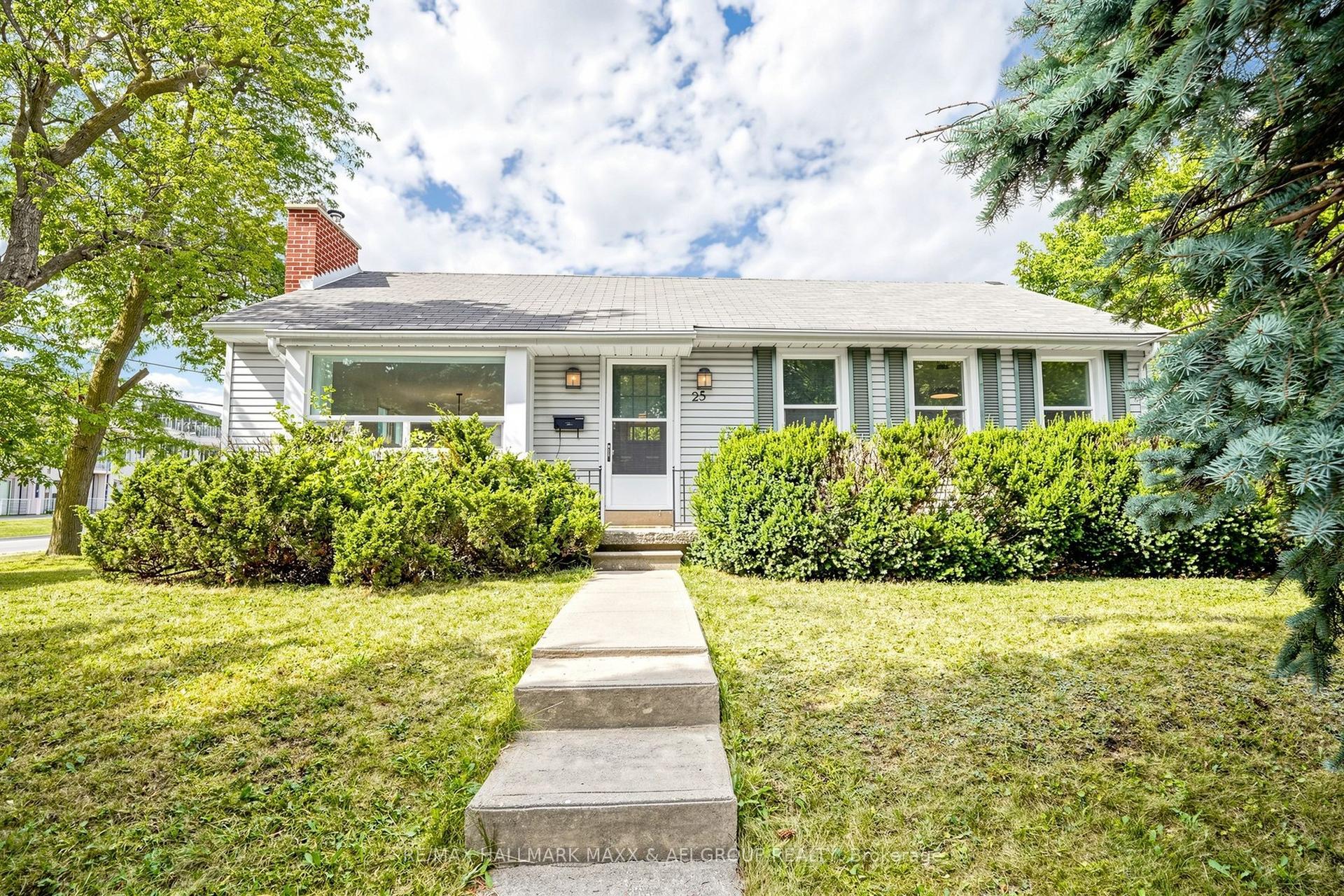 25 Harding Boulevard, Richmond Hill — Detached for lease, photo 1
