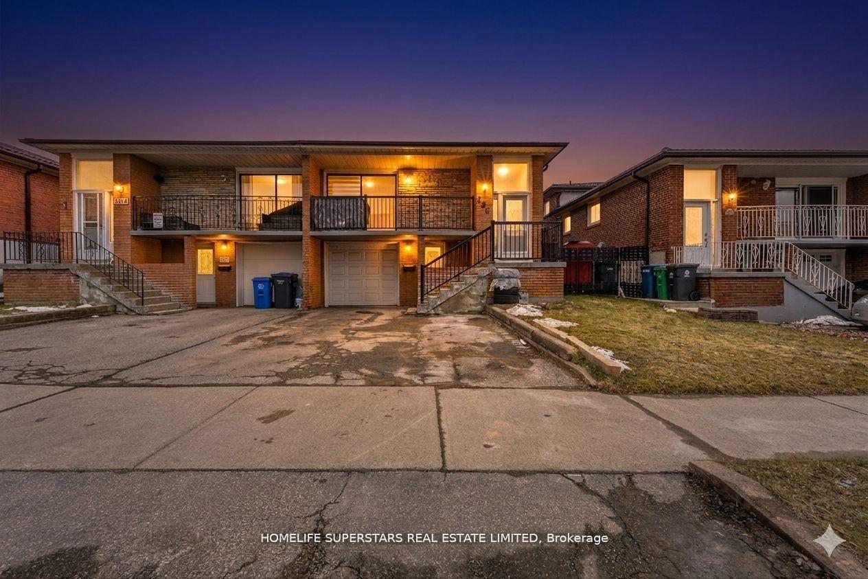 306 Royal Salisbury Way — photo 1
