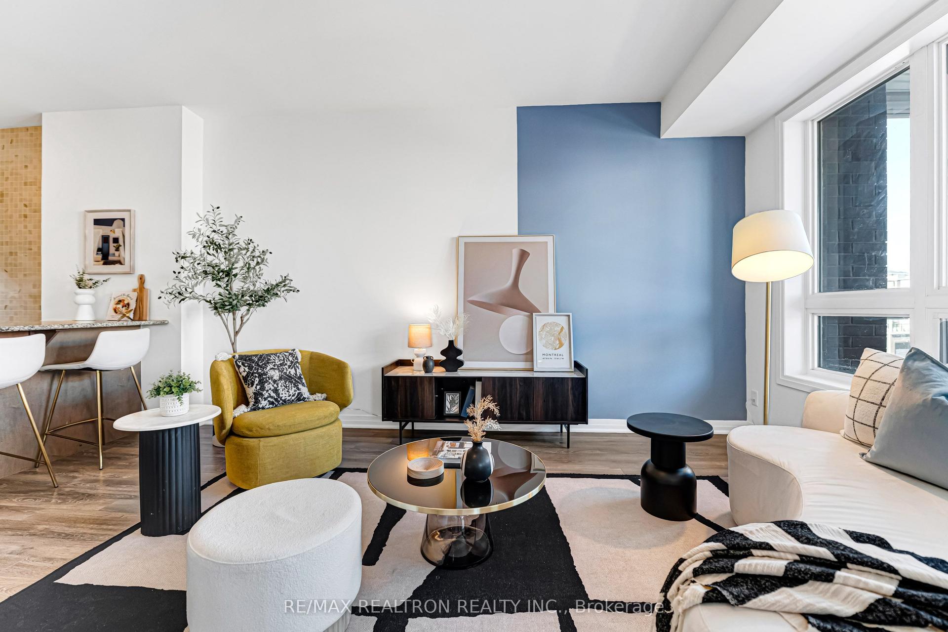 58 Adam Seller Street 304 #304 — photo 1