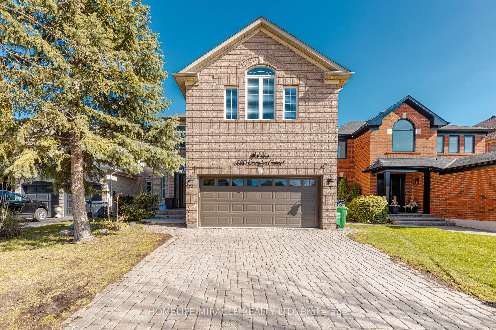 3339 Crompton Crescent — photo 1