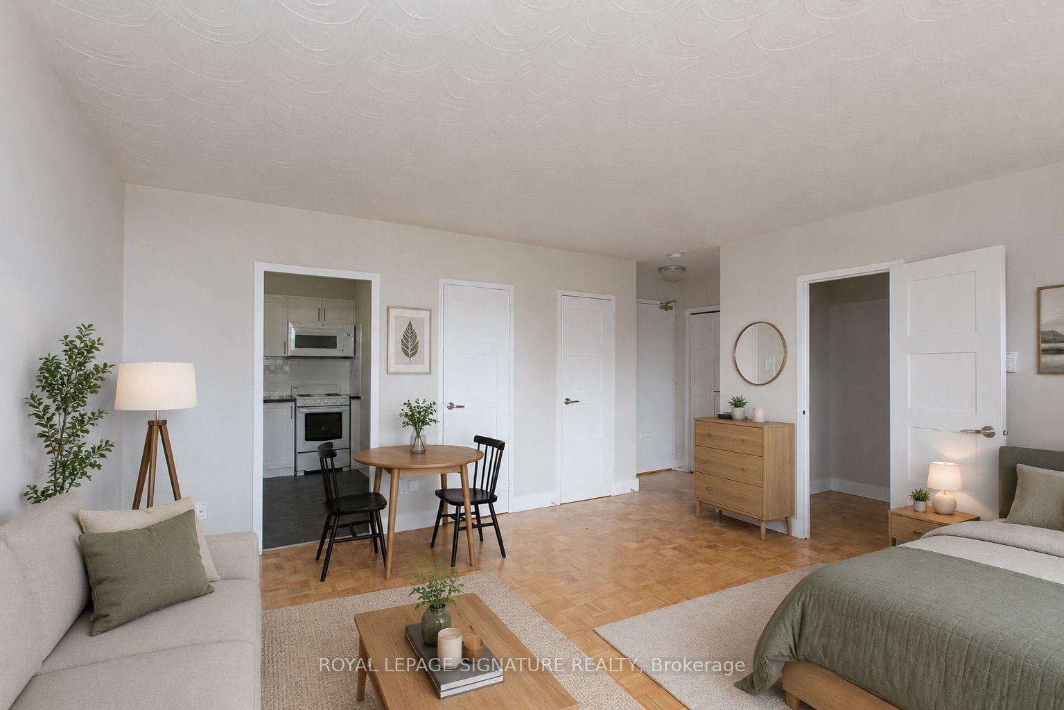 525 Eglinton Avenue E 900 #900, Toronto — Condo for lease, photo 1