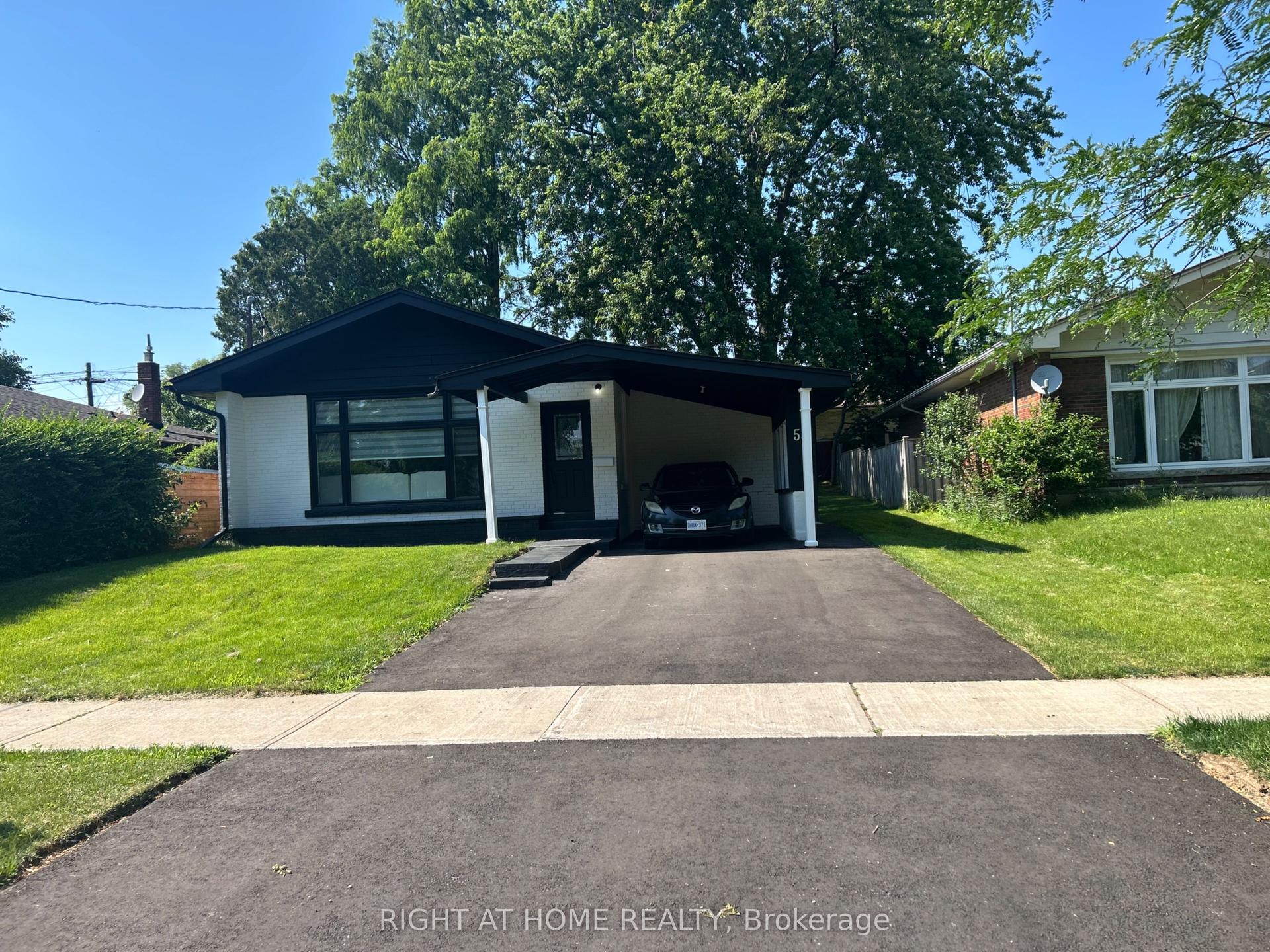 53 Gaiety Drive, Toronto — Detached for sale, photo 1