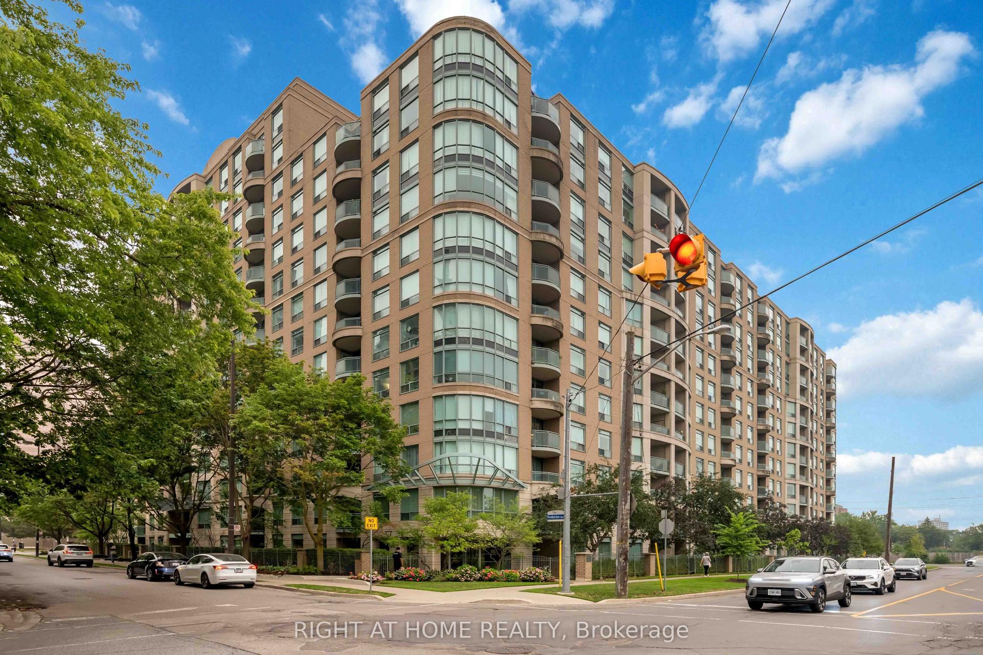 8 Pemberton Avenue 408 #408, Toronto — Condo for sale, photo 1
