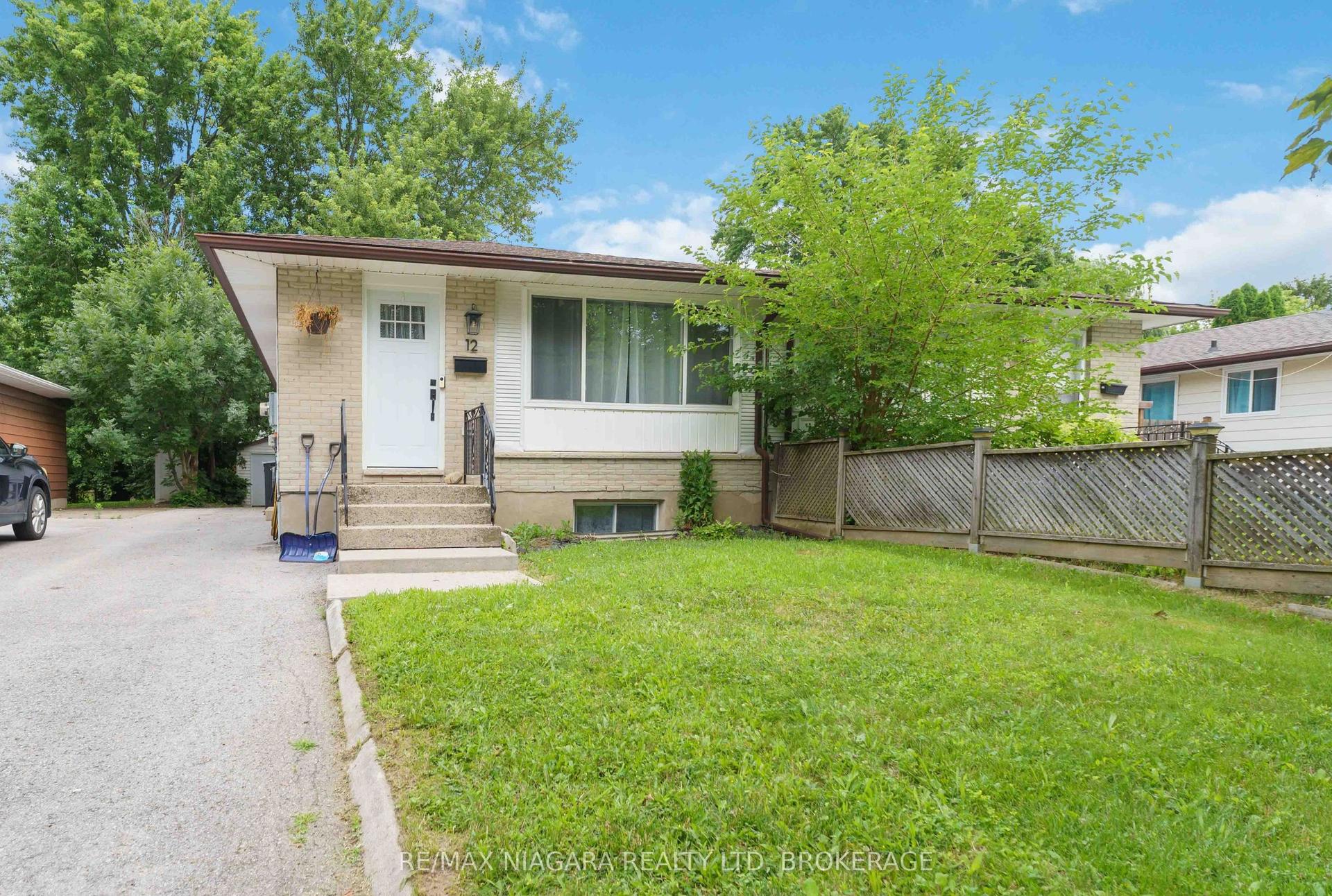 12 Wallace Street Basement #Basement, St. Catharines — Semi-Detached for lease, photo 1