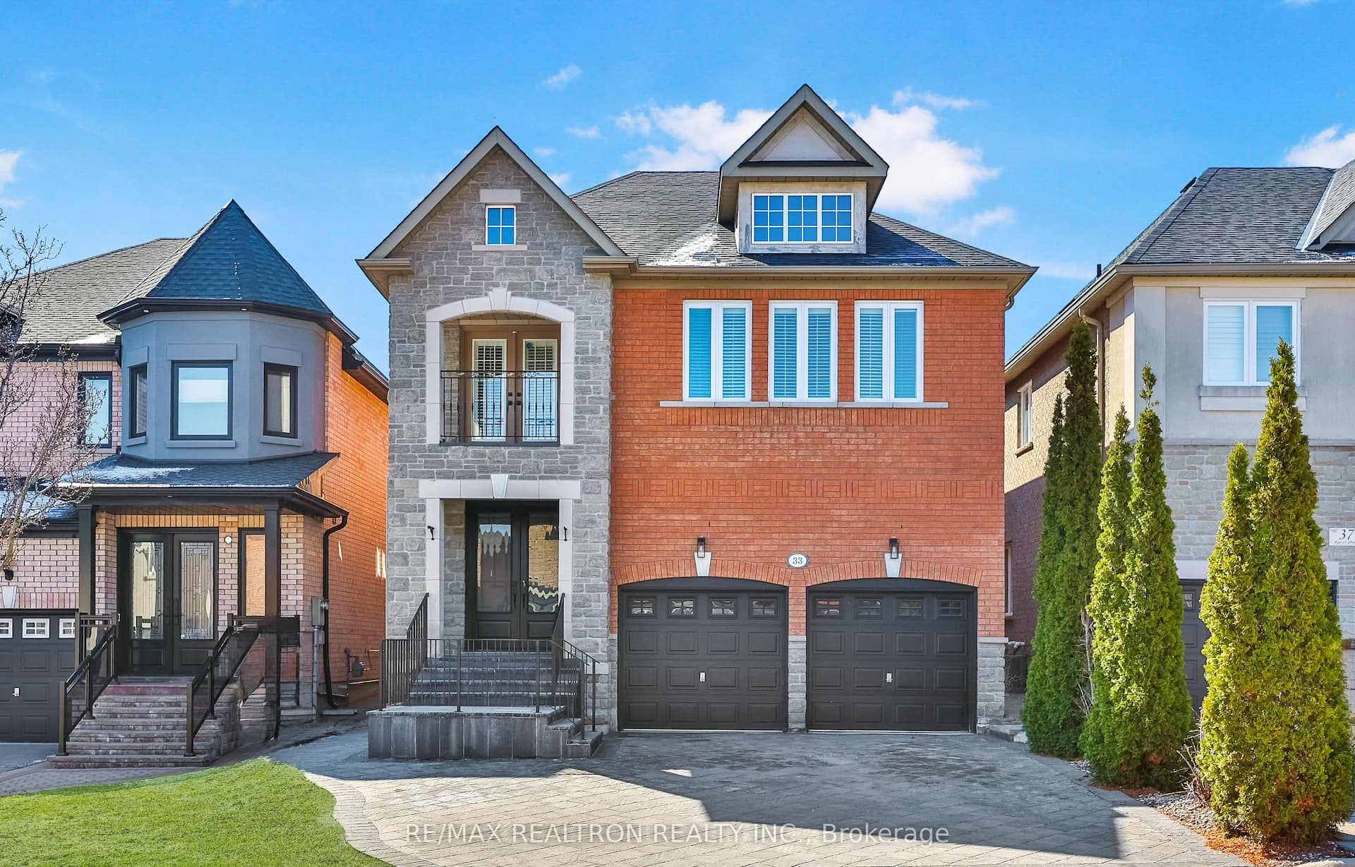 33 Ravel Drive — photo 1