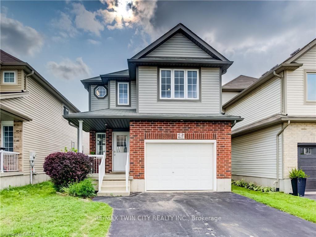 67 CHANTILLY Street, Kitchener — Detached for sale, photo 1