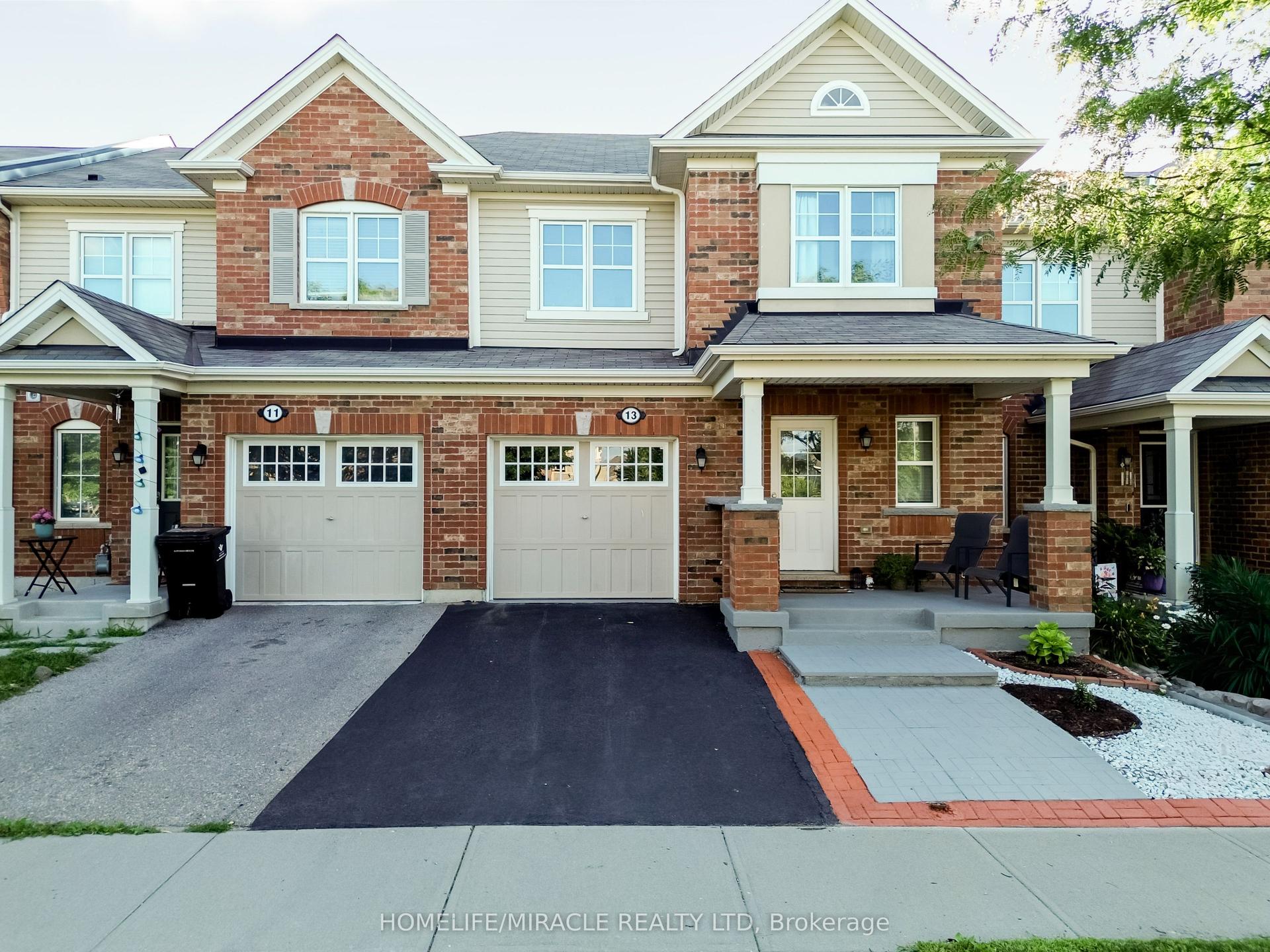 13 Arbourview Crescent, Kitchener — Townhouse for sale, photo 1
