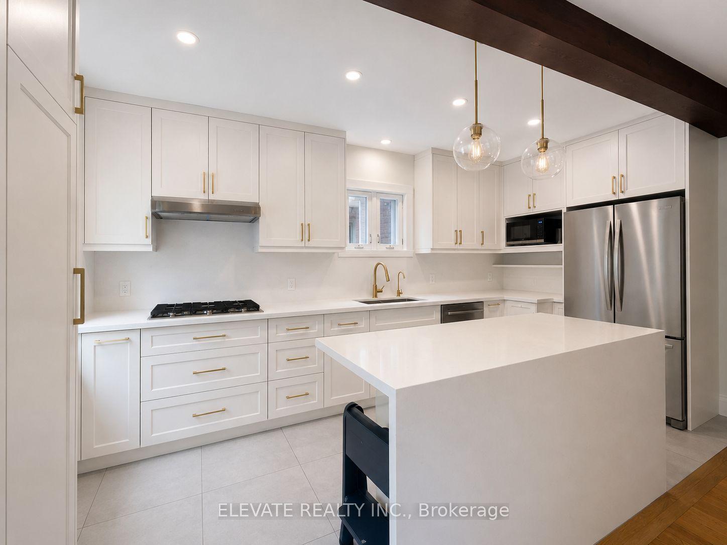120 Eastwood Road — photo 1