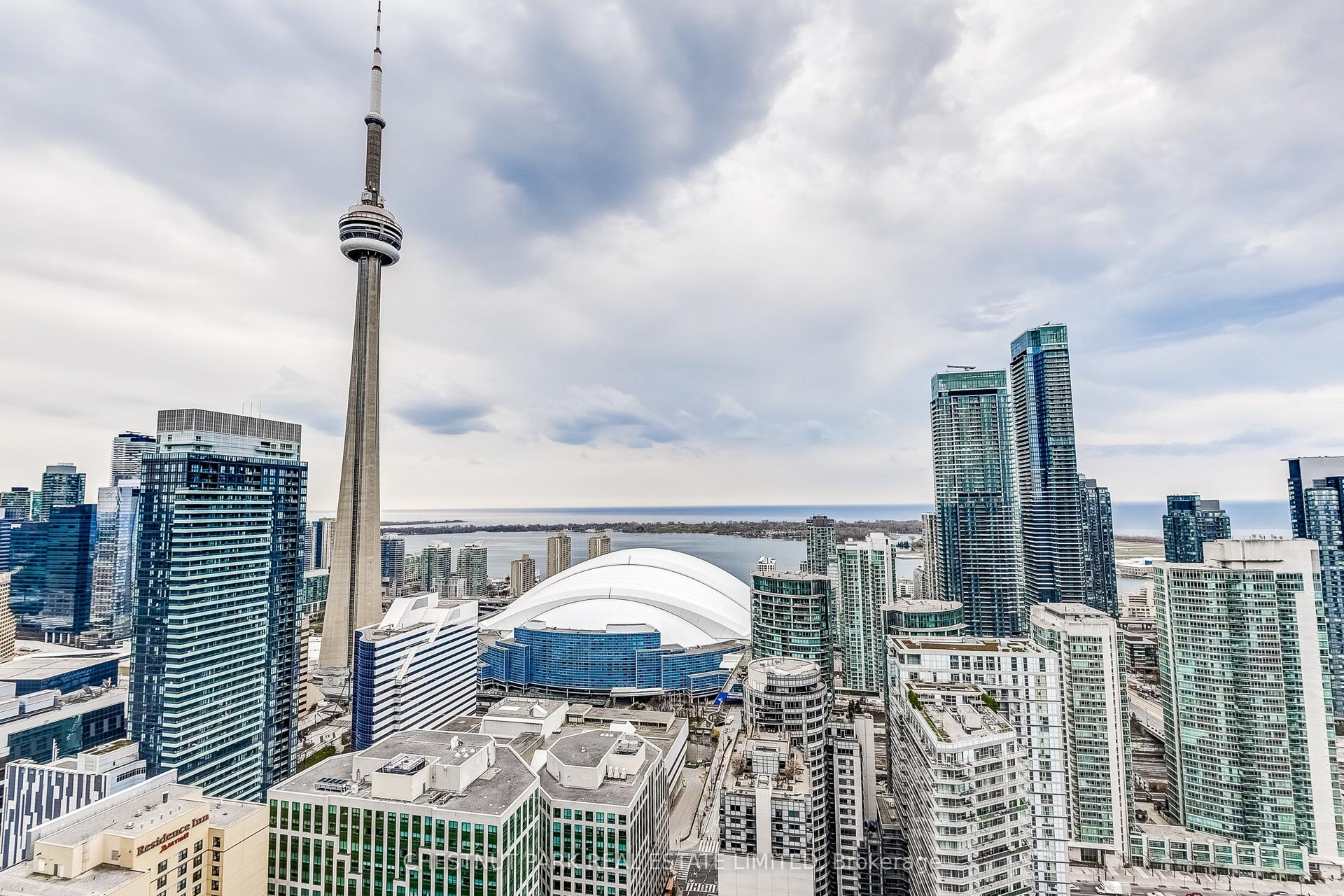 88 Blue Jays Way 4005 #4005 — photo 1