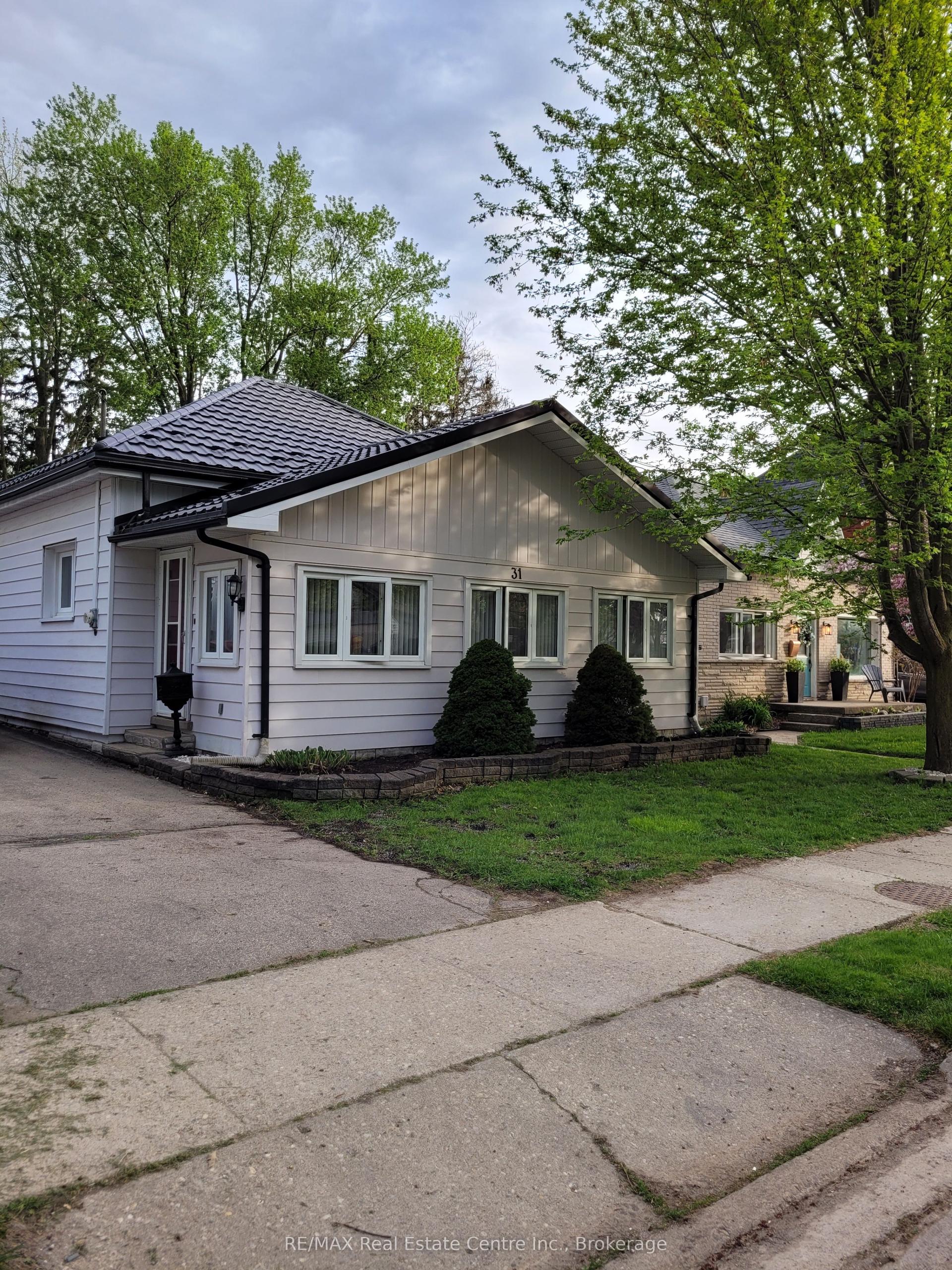 31 Railway Avenue — photo 1