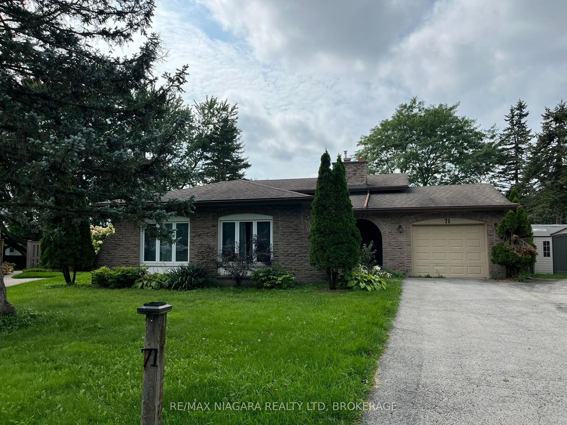 71 Glenayr Place, Welland — Detached for sale, photo 1