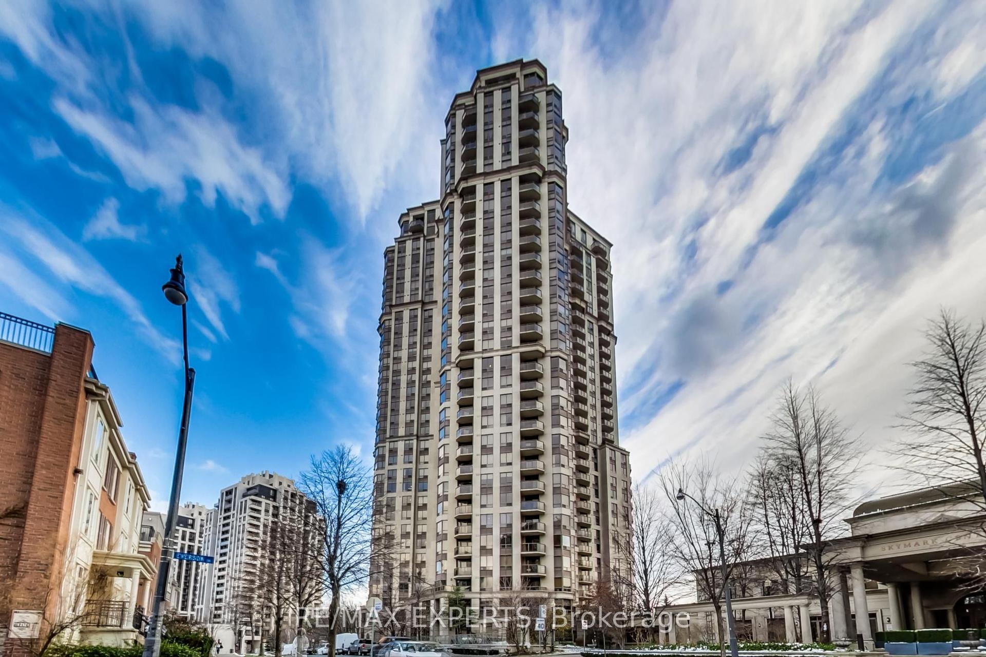 80 Harrison Garden Boulevard 215 #215, Toronto — Condo for lease, photo 1
