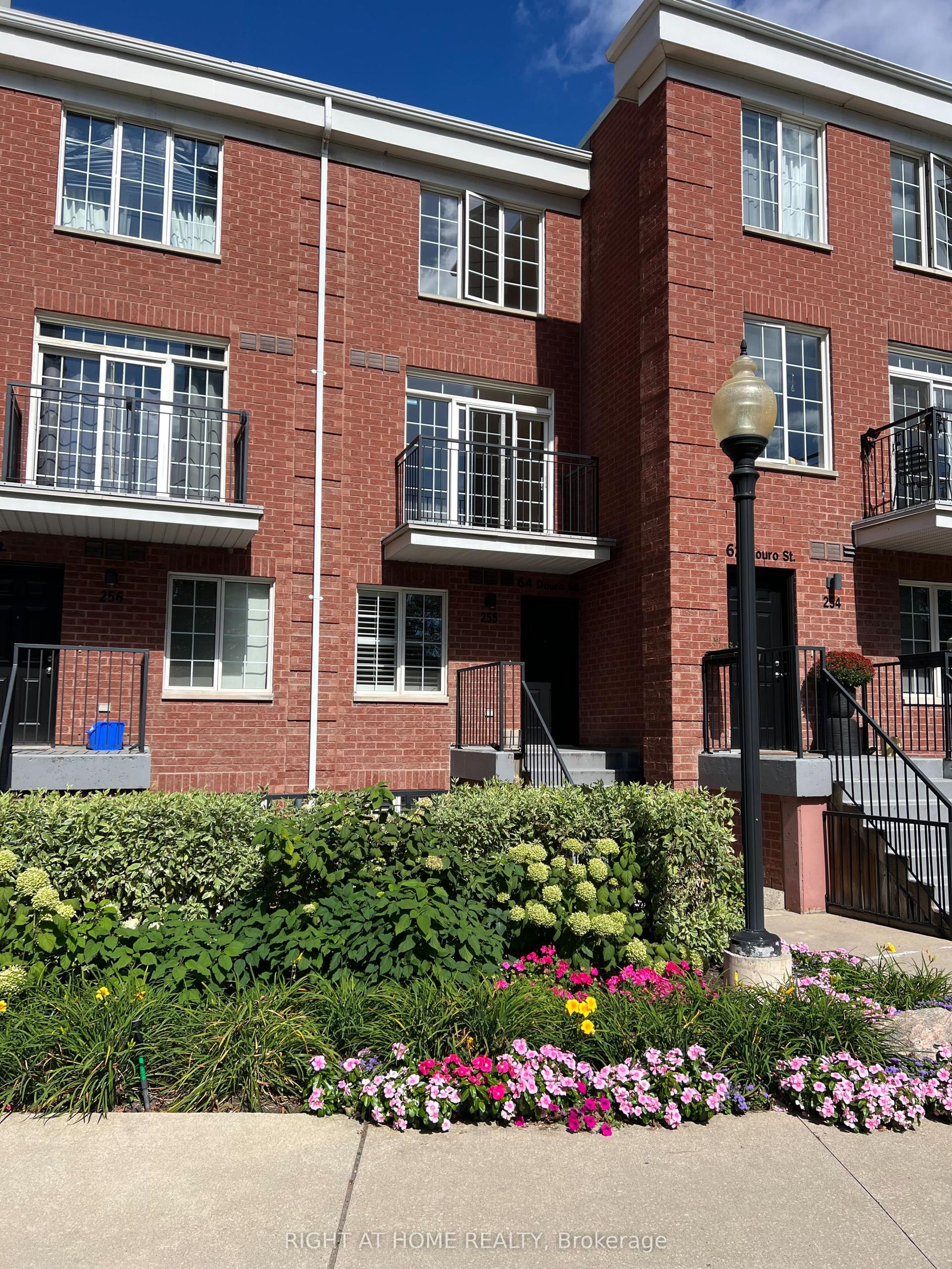 64 Douro Street 255 #255, Toronto — Condo Town for sale, photo 1