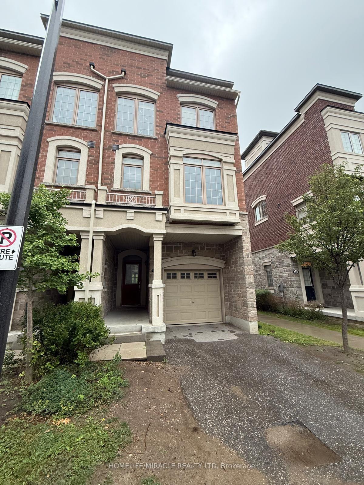 70 Harwood Avenue N, Ajax — Townhouse for lease, photo 1