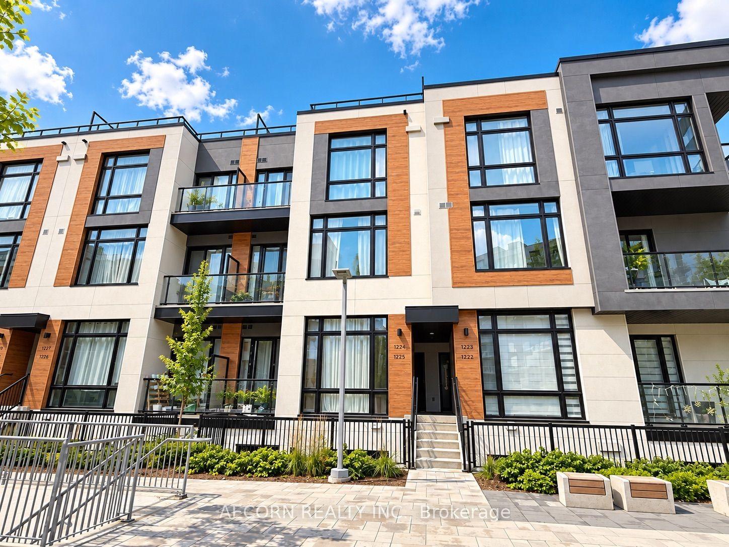8 David Eyer Road 1225 #1225, Richmond Hill — Condo Town for sale, photo 1