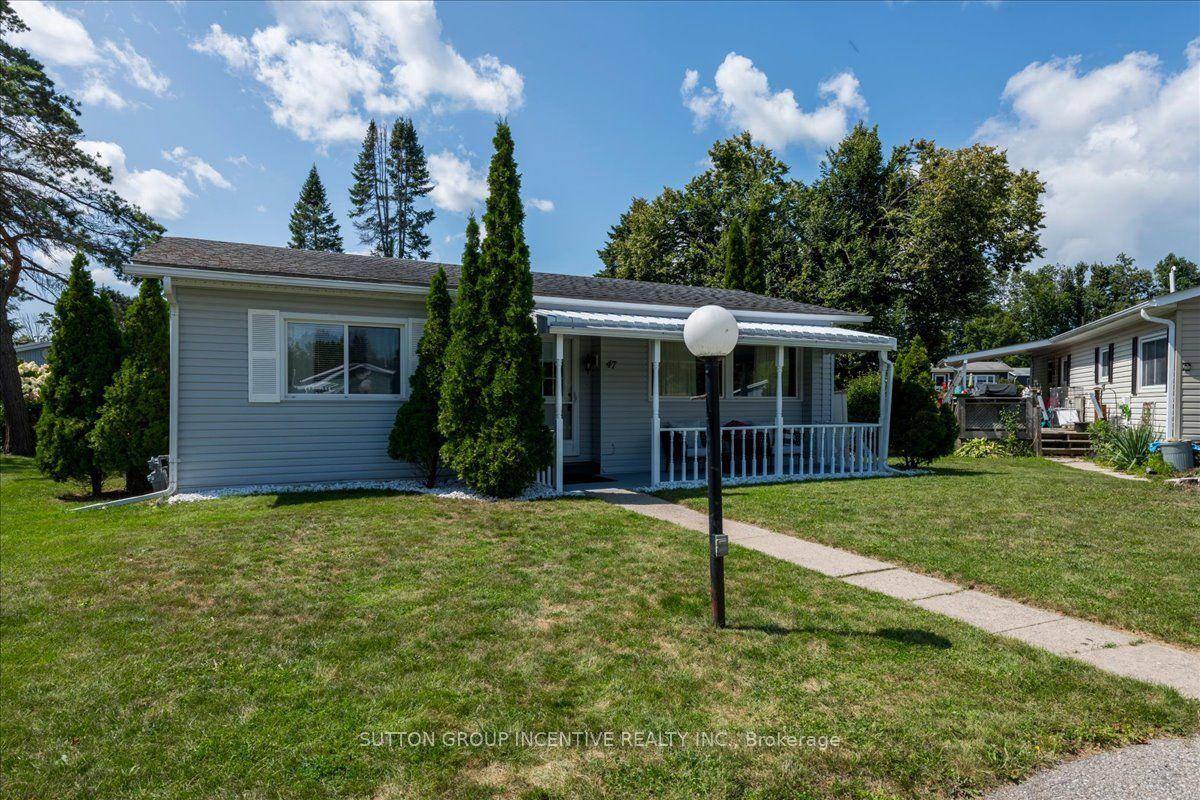 47 Main Street, Innisfil — Detached for sale, photo 1