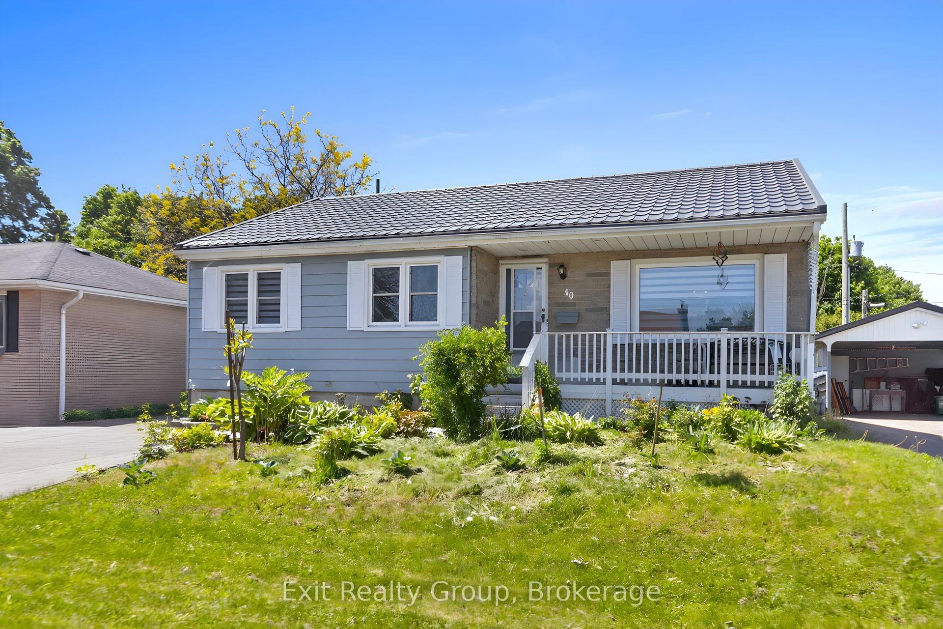 40 Aldershot Avenue — photo 1