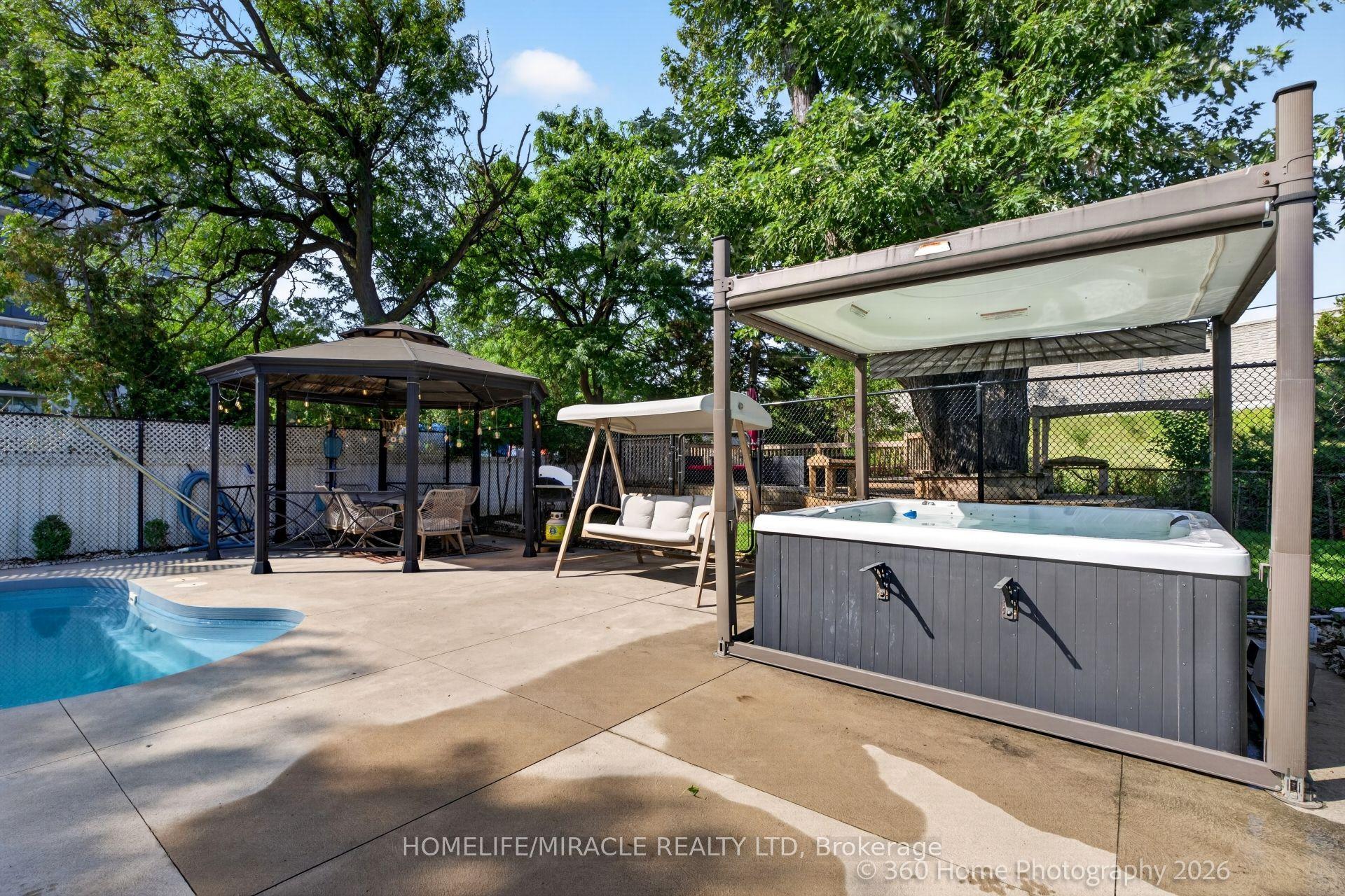 178 Kingsview Boulevard, Toronto — Detached for sale, photo 1
