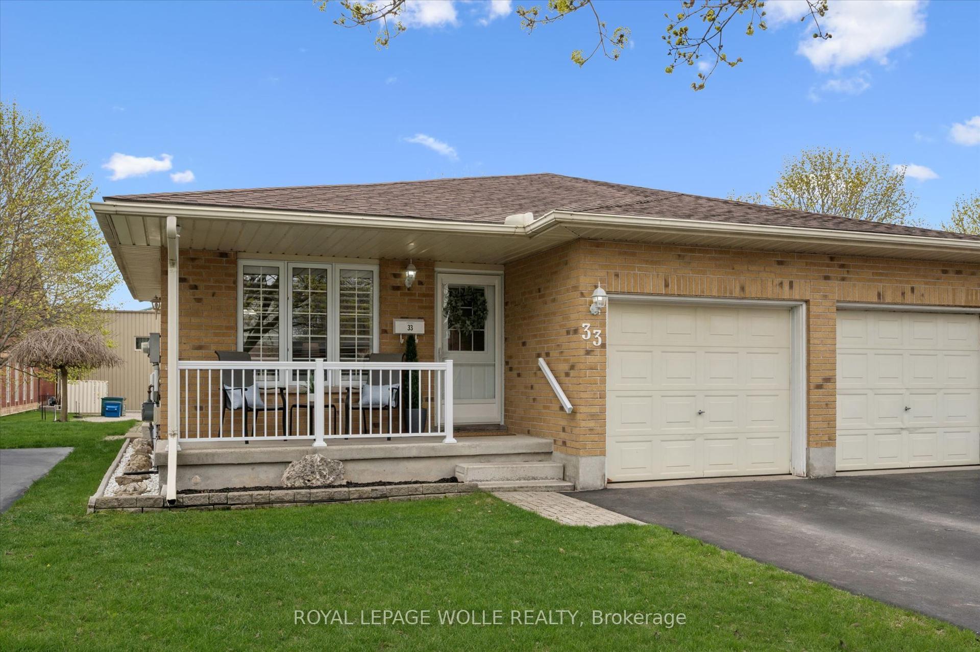 33 Kingfisher Drive — photo 1