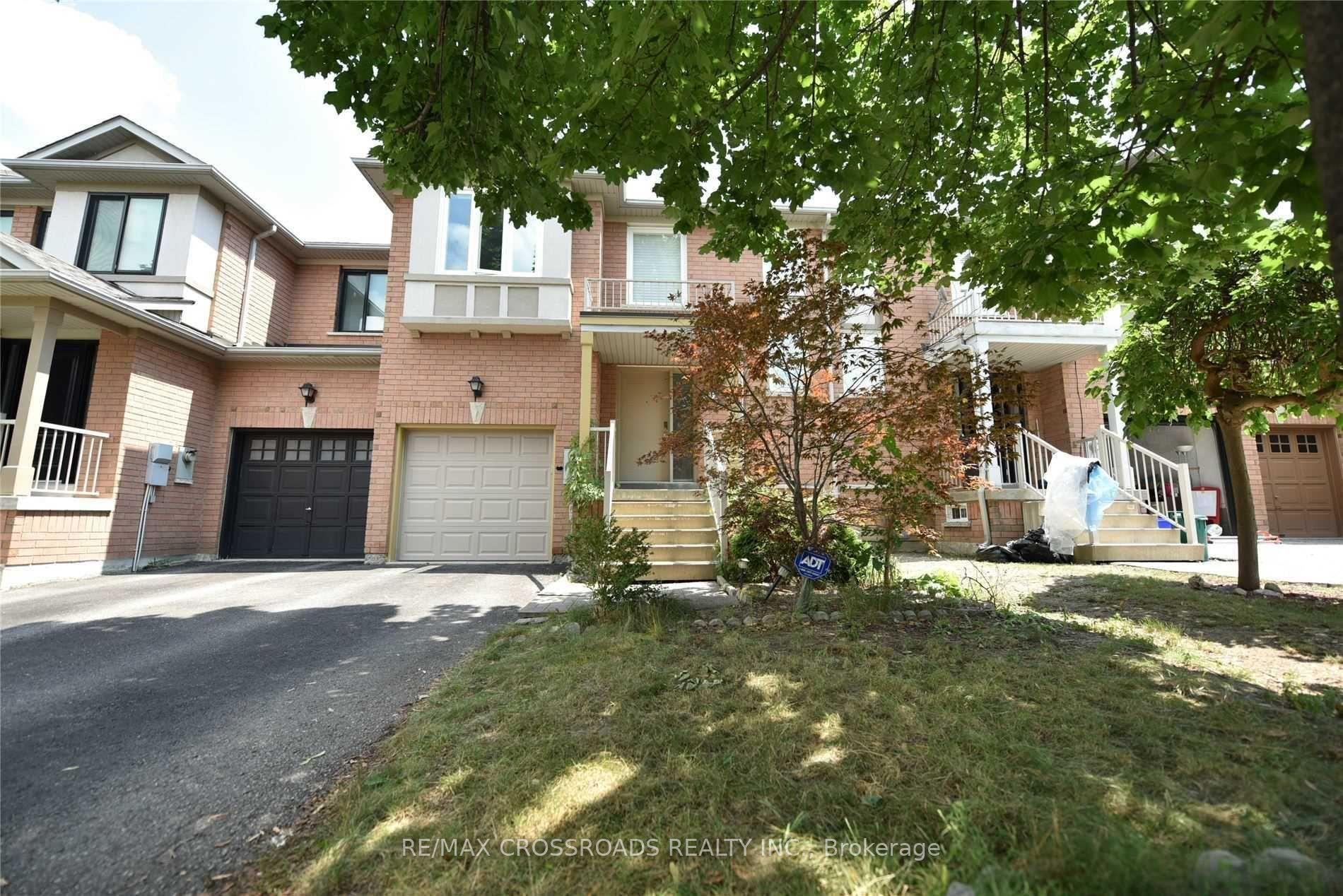 33 Holmwood Street — photo 1