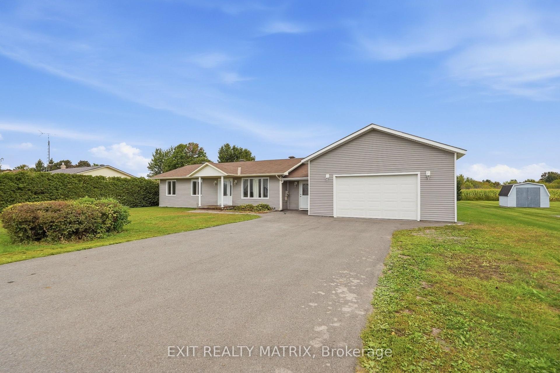776 Route 11 Road, Alfred and Plantagenet — Detached for sale, photo 1