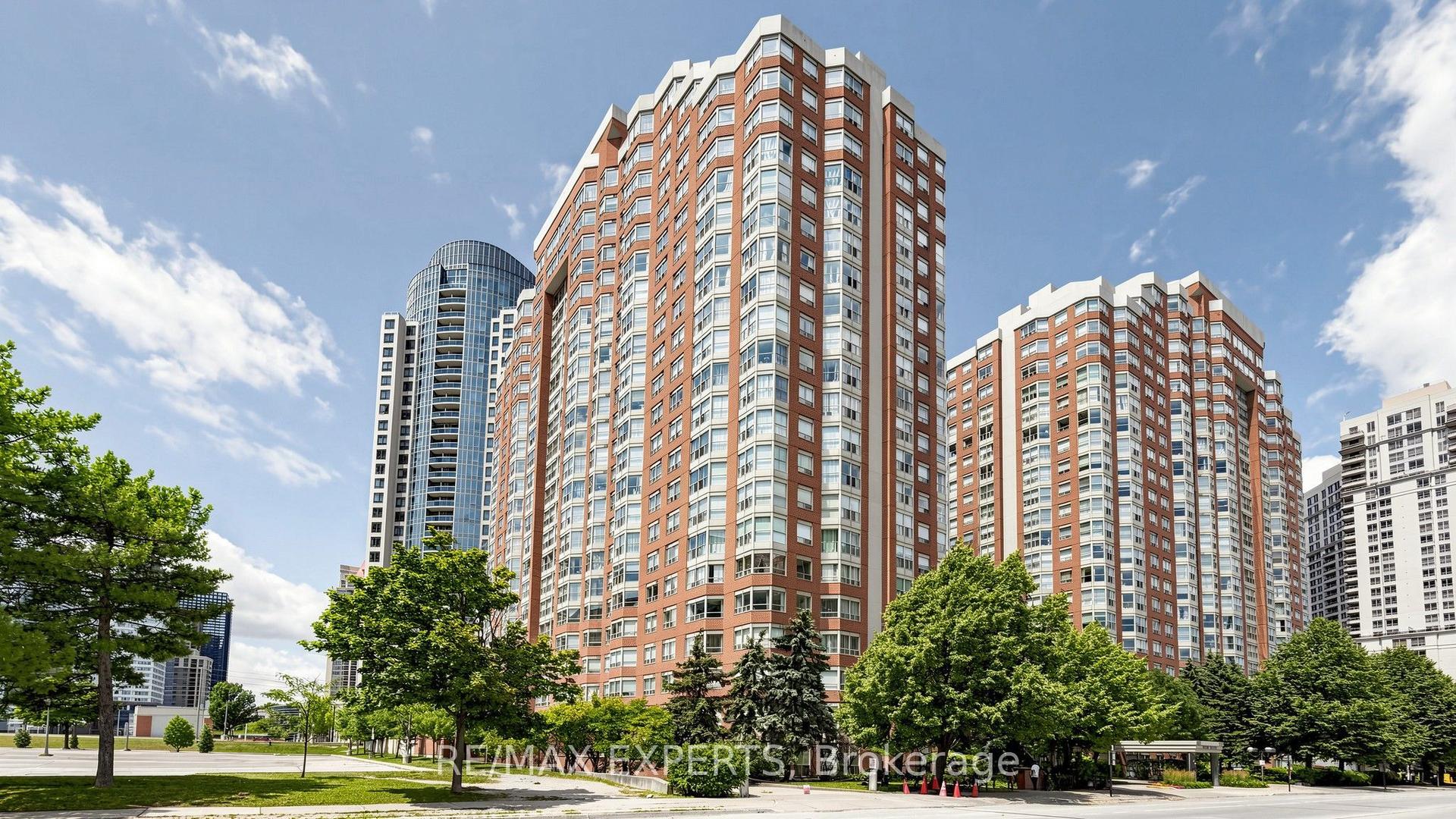 325 Webb Drive 2003 #2003, Mississauga — Condo for lease, photo 1