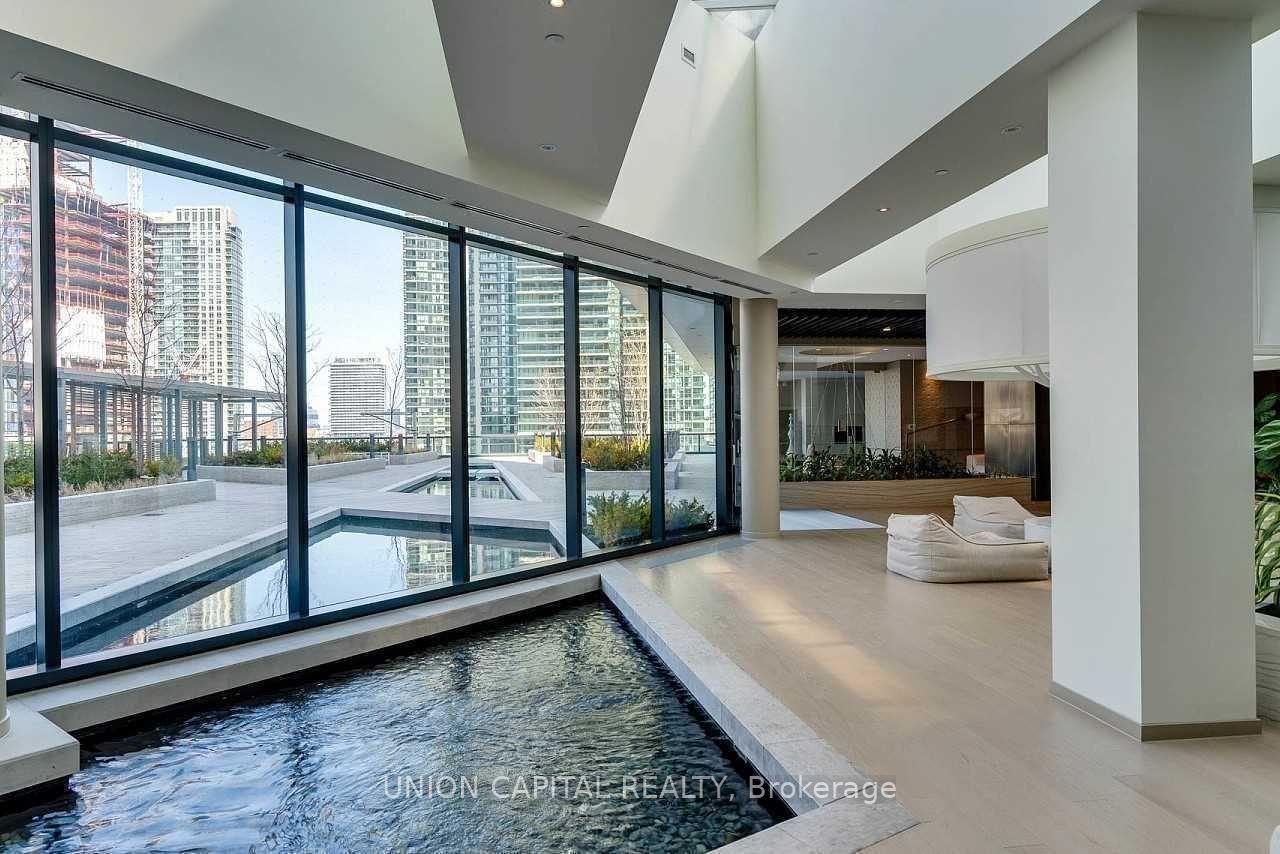 100 Harbour Street 4307 #4307, Toronto — Condo for lease, photo 1